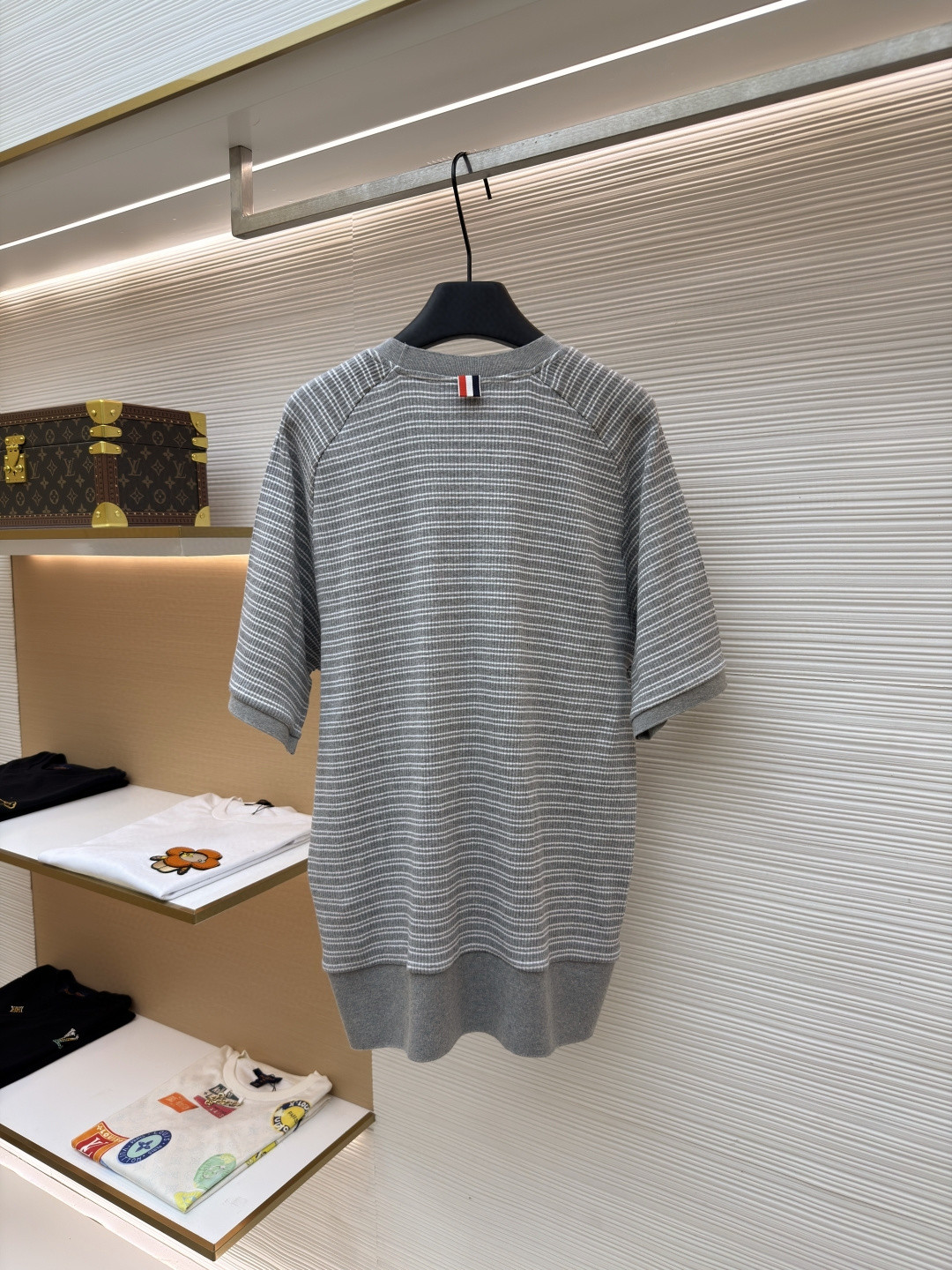 THOM BROWNE 线条条纹圆领短袖 T恤 藏蓝色 灰色 A5