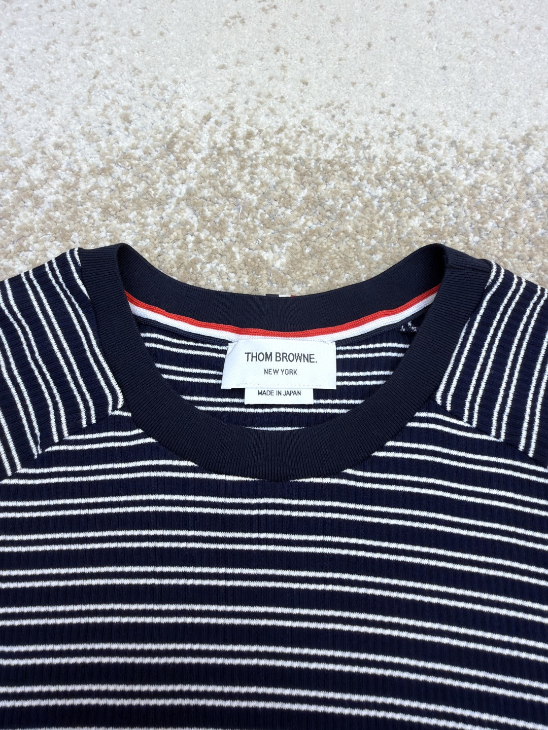 THOM BROWNE 线条条纹圆领短袖 T恤 藏蓝色 灰色 A5