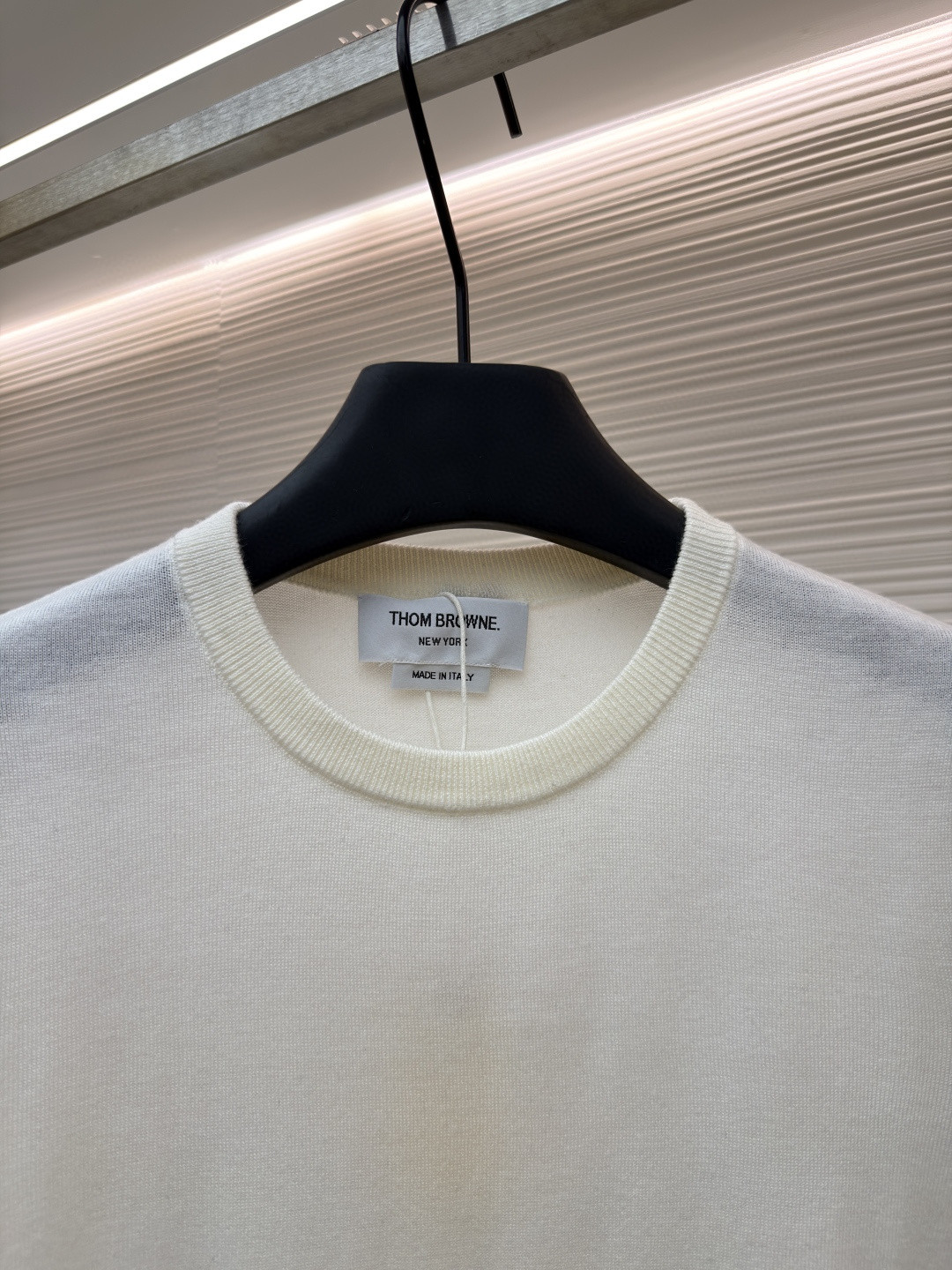 THOM BROWNE 经典针织圆领短袖 T恤 女款 黑色 深灰色 白色 粉色 蓝色 浅灰色 棕色 藏蓝色 A5