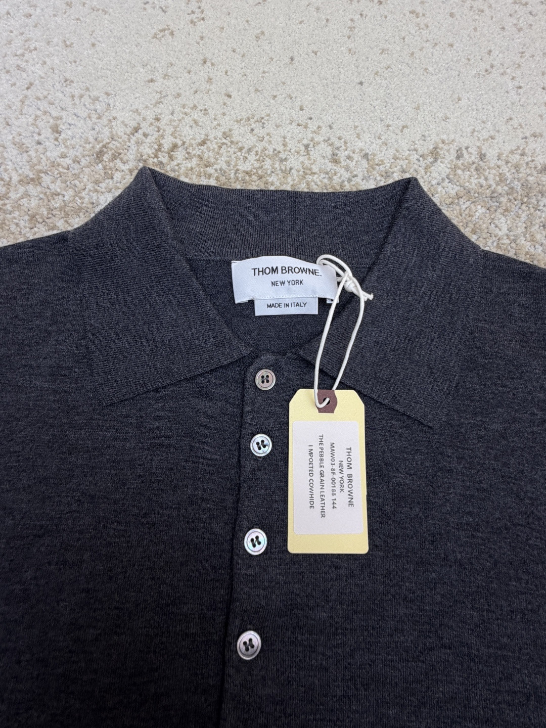 THOM BROWNE 羊毛针织七分袖Polo衫 短袖 女款 藏蓝色 杏色 灰色 B0 FKP053A-Y1014-415