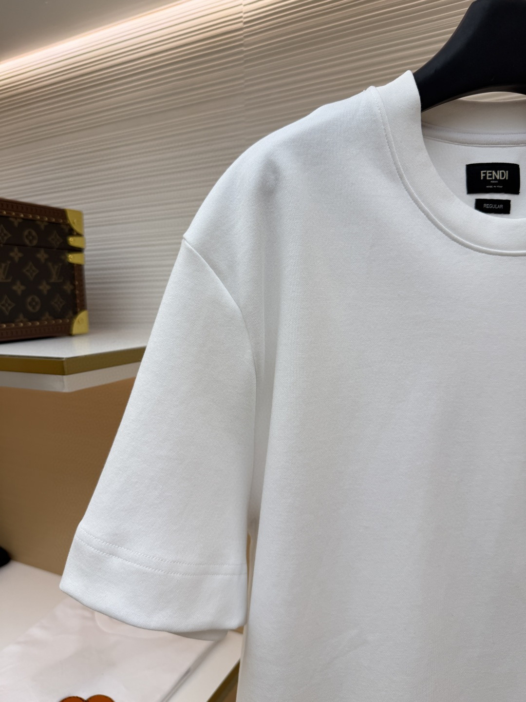 FENDI 芬迪 缎带口袋圆领短袖 T恤 夏款 白色 黑色 A0 FY0936AYXYF0QA0