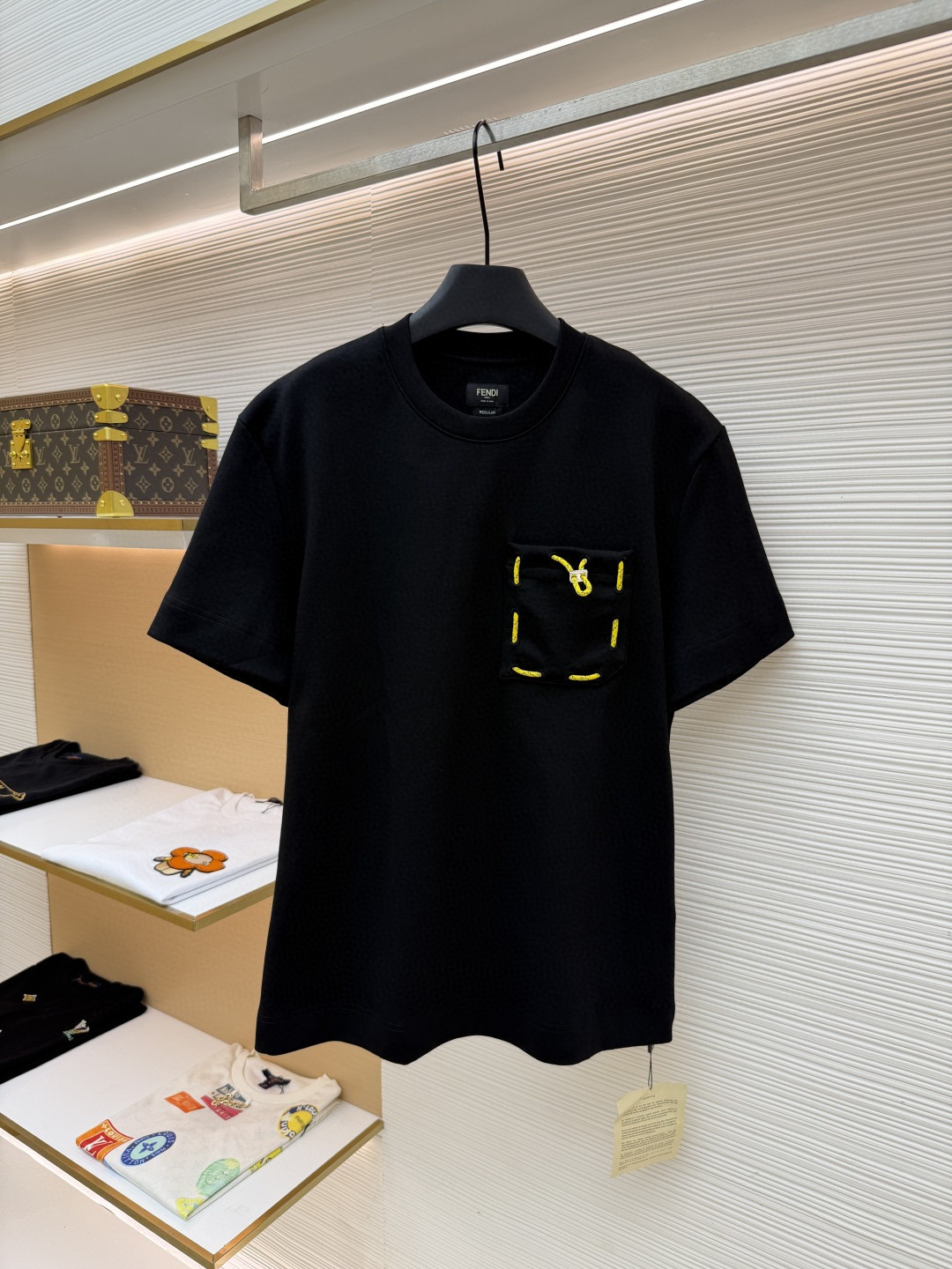FENDI 芬迪 缎带口袋圆领短袖 T恤 夏款 白色 黑色 A0 FY0936AYXYF0QA0