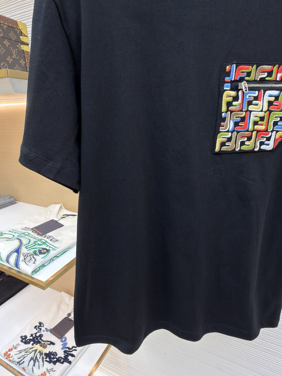 FENDI 芬迪 彩F拉链口袋圆领T恤 短袖 套头 夏季 黑色 A0 FY1257AU1WF0QA1