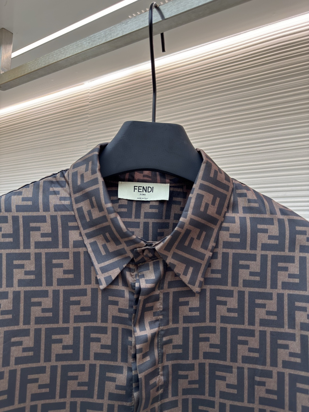 FENDI 芬迪 满印FF衬衫 外套 长袖 黑色 棕色 B0