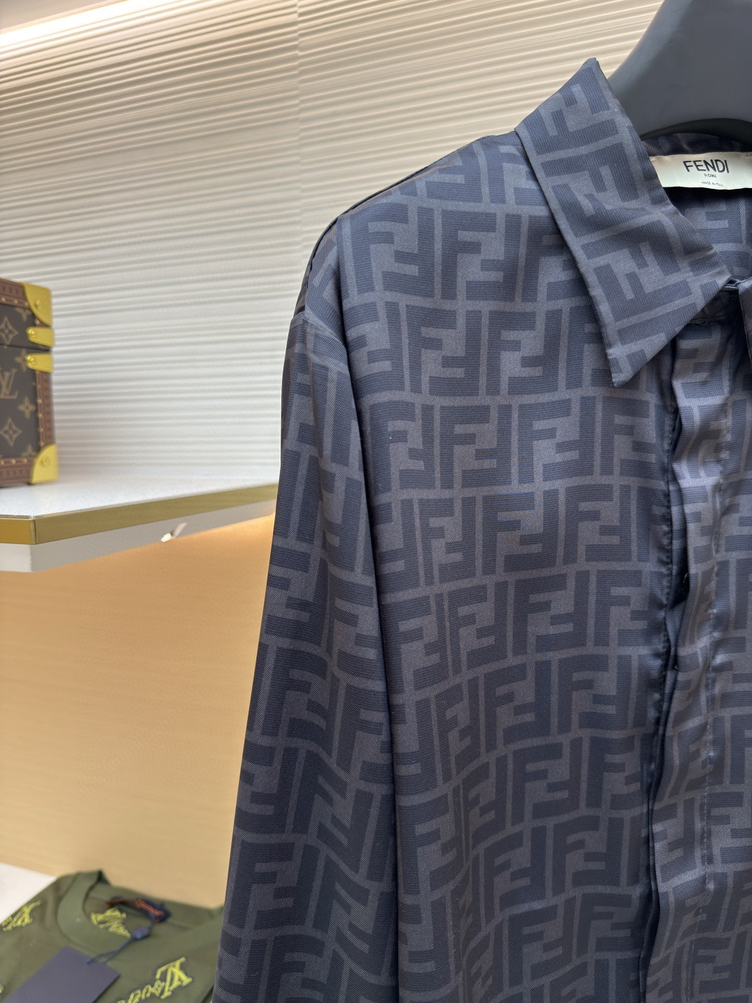 FENDI 芬迪 满印FF衬衫 外套 长袖 黑色 棕色 B0