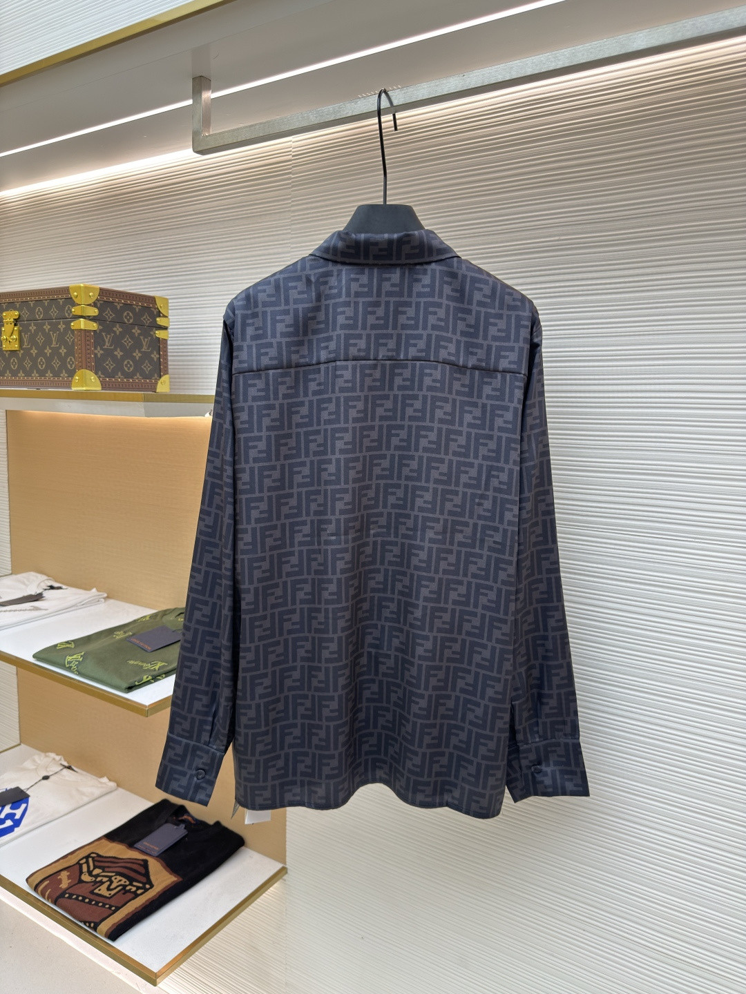 FENDI 芬迪 满印FF衬衫 外套 长袖 黑色 棕色 B0