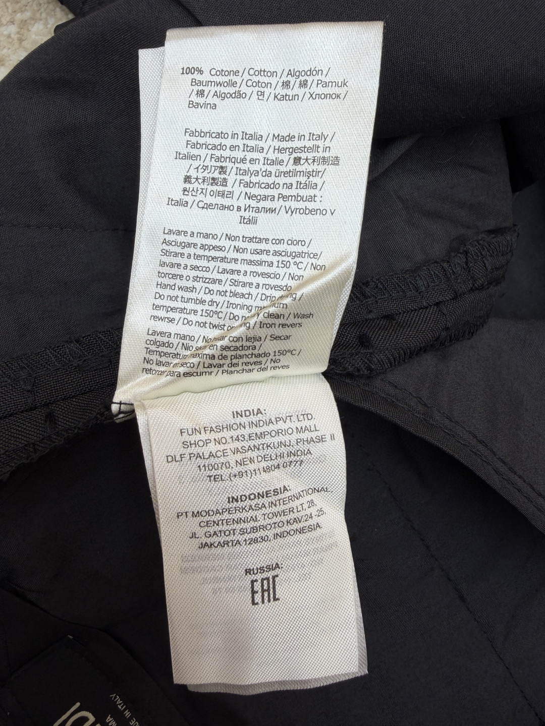 Fendi 芬迪 全幅FF短裤 休闲裤 五分裤 裤子 黑色 B0 FB0821AU6YF0QA1