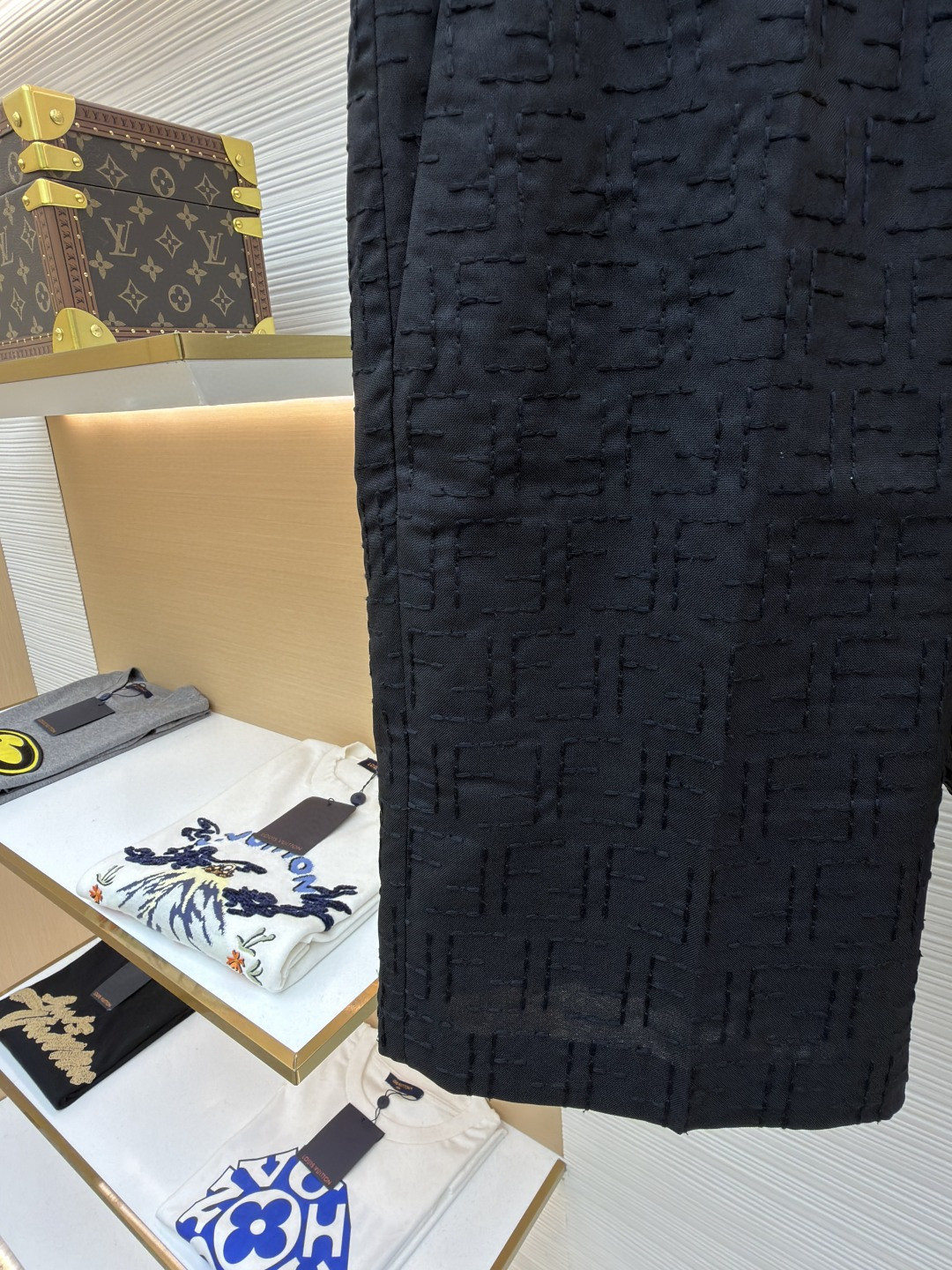 Fendi 芬迪 全幅FF短裤 休闲裤 五分裤 裤子 黑色 B0 FB0821AU6YF0QA1