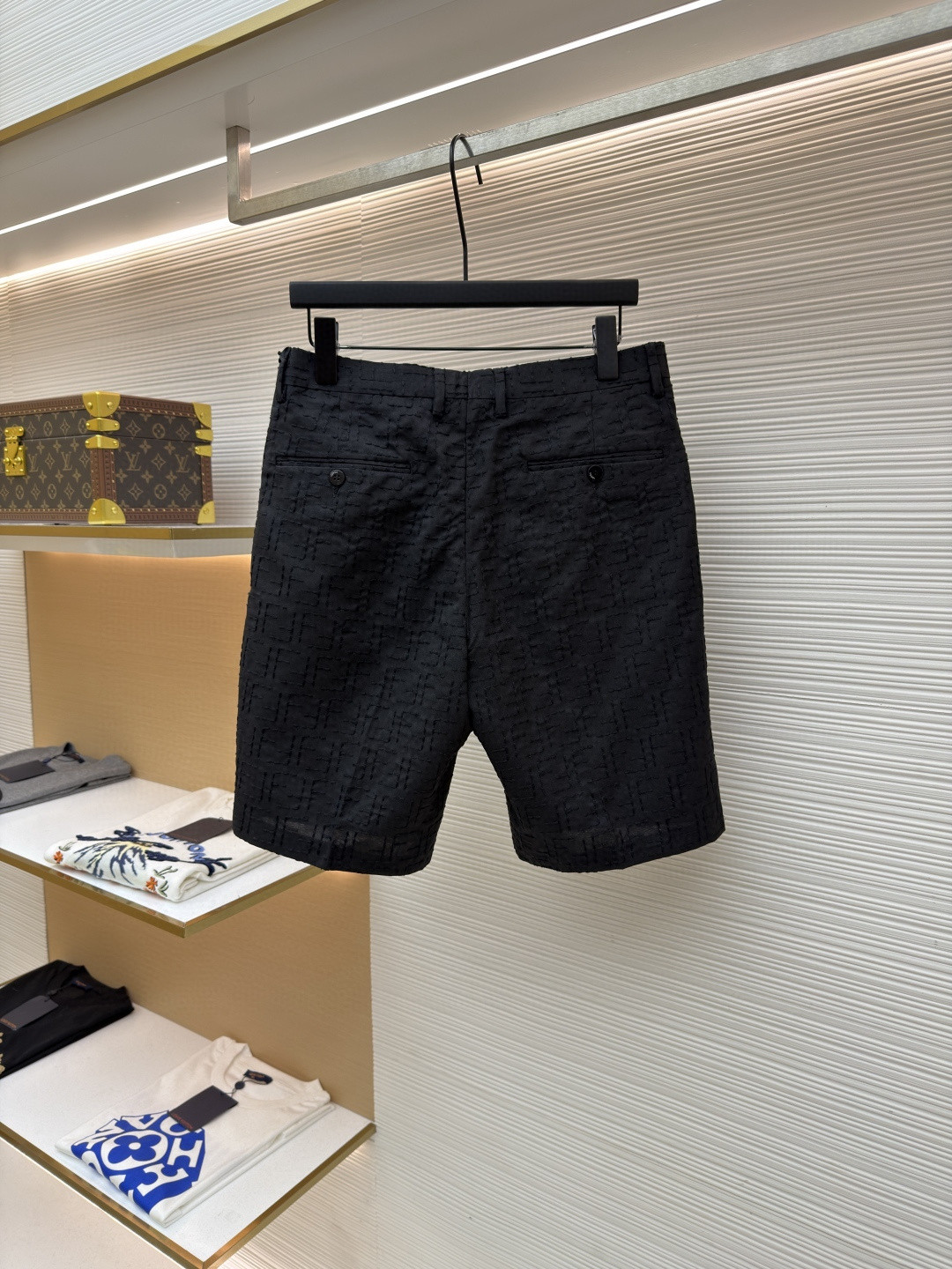 Fendi 芬迪 全幅FF短裤 休闲裤 五分裤 裤子 黑色 B0 FB0821AU6YF0QA1