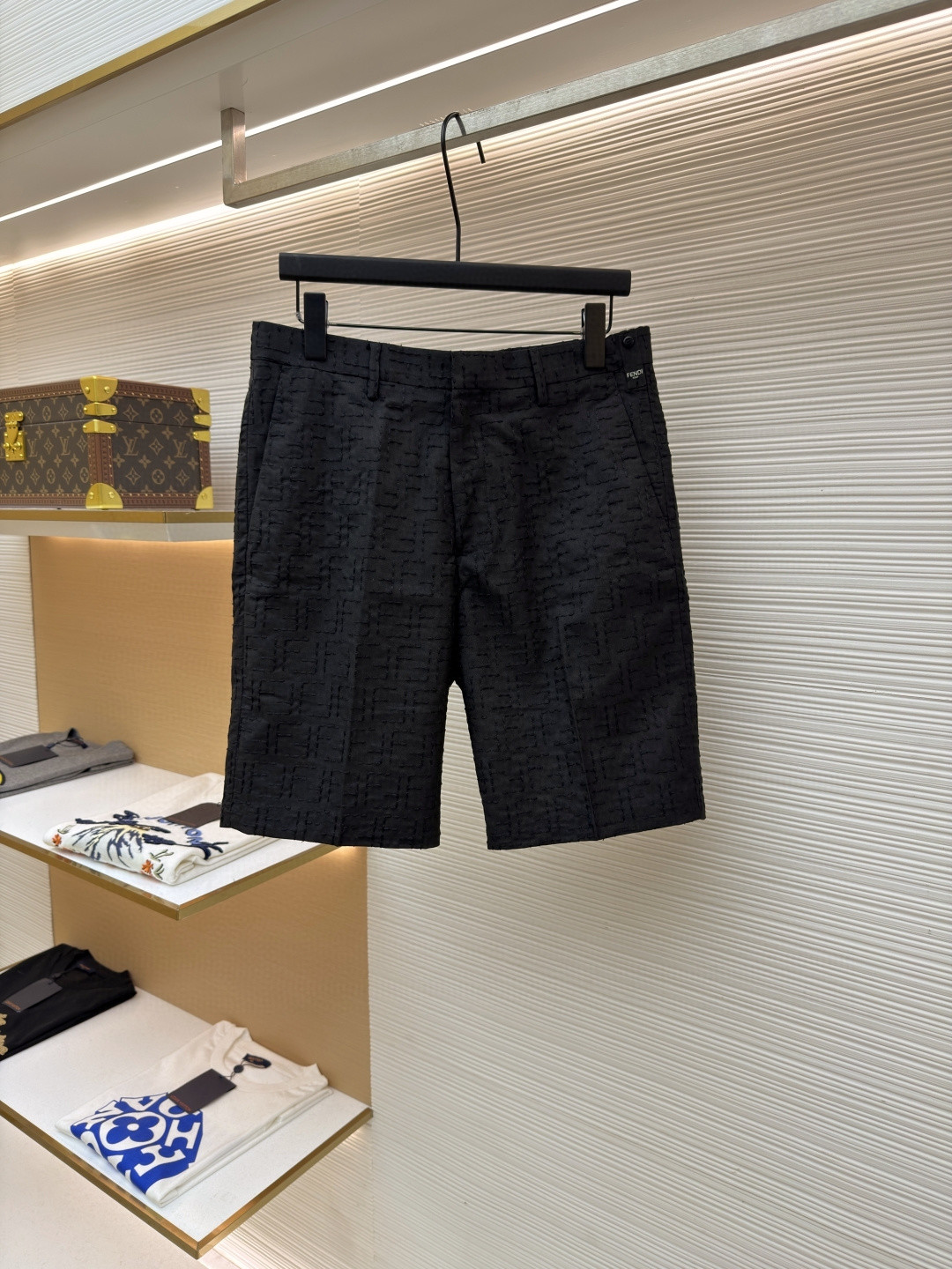 Fendi 芬迪 全幅FF短裤 休闲裤 五分裤 裤子 黑色 B0 FB0821AU6YF0QA1