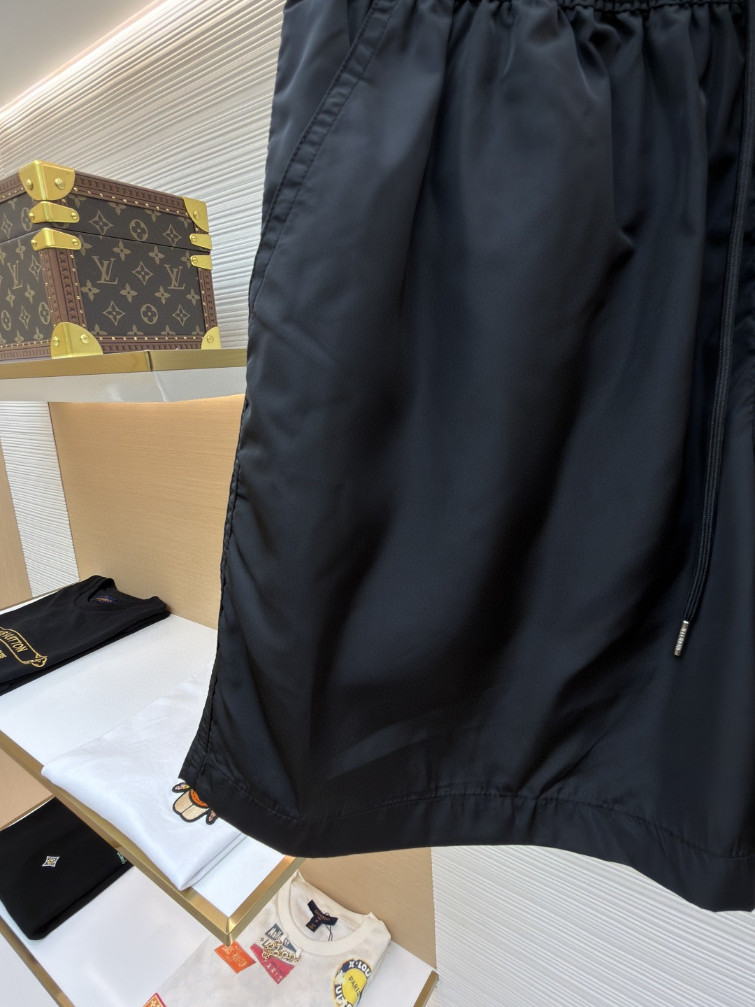 Moncler 蒙口 三色条纹边饰系带沙滩裤 短裤 休闲裤 裤子 蓝色 黑色 绿色 A2