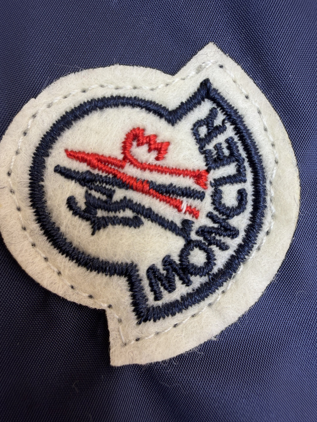 Moncler 蒙口 三色条纹边饰系带沙滩裤 短裤 休闲裤 裤子 蓝色 黑色 绿色 A2