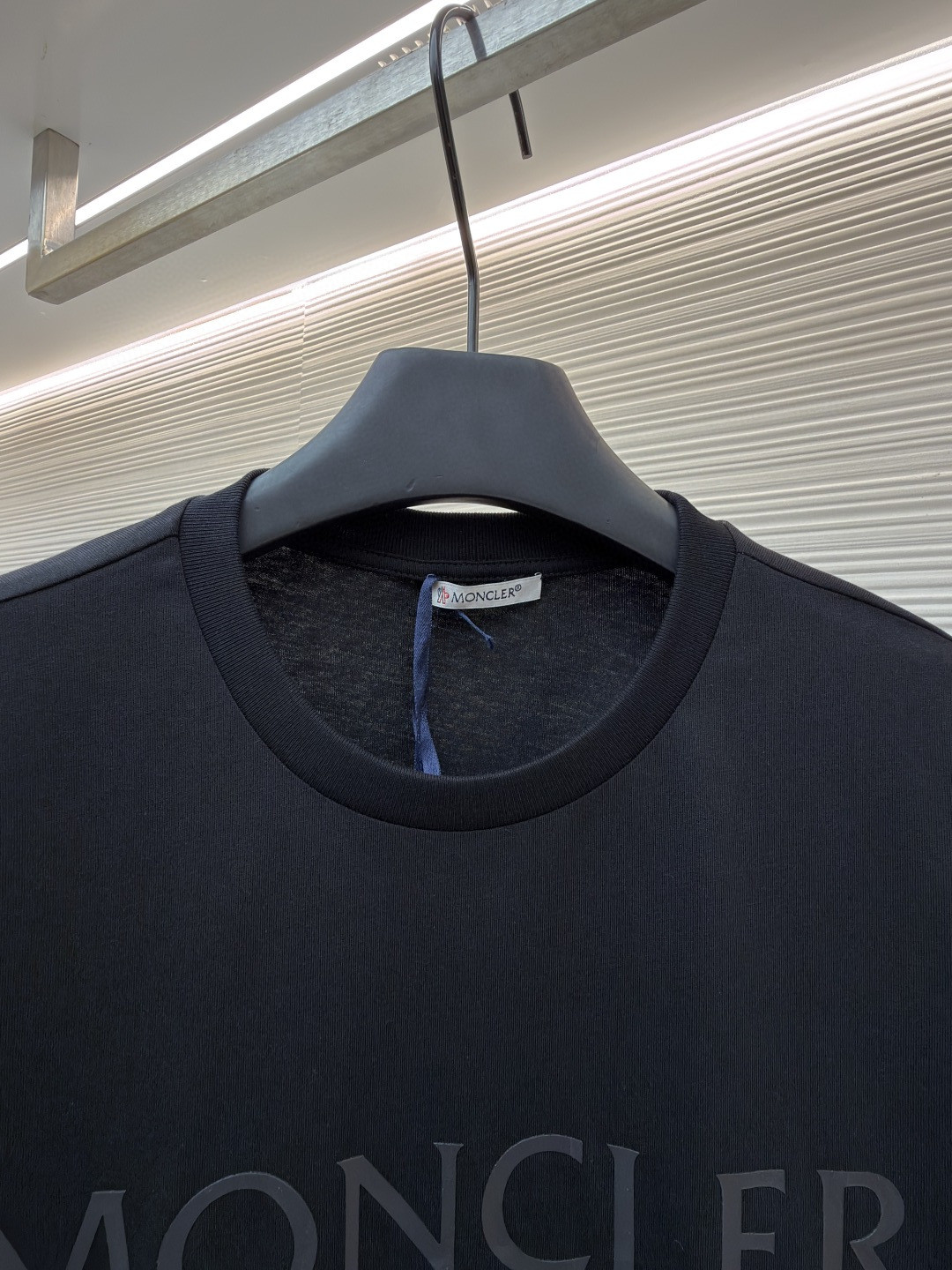 Moncler 蒙口 标识贴袋圆领短袖 T恤 夏季 黑色 A0 J20918C000238390T999