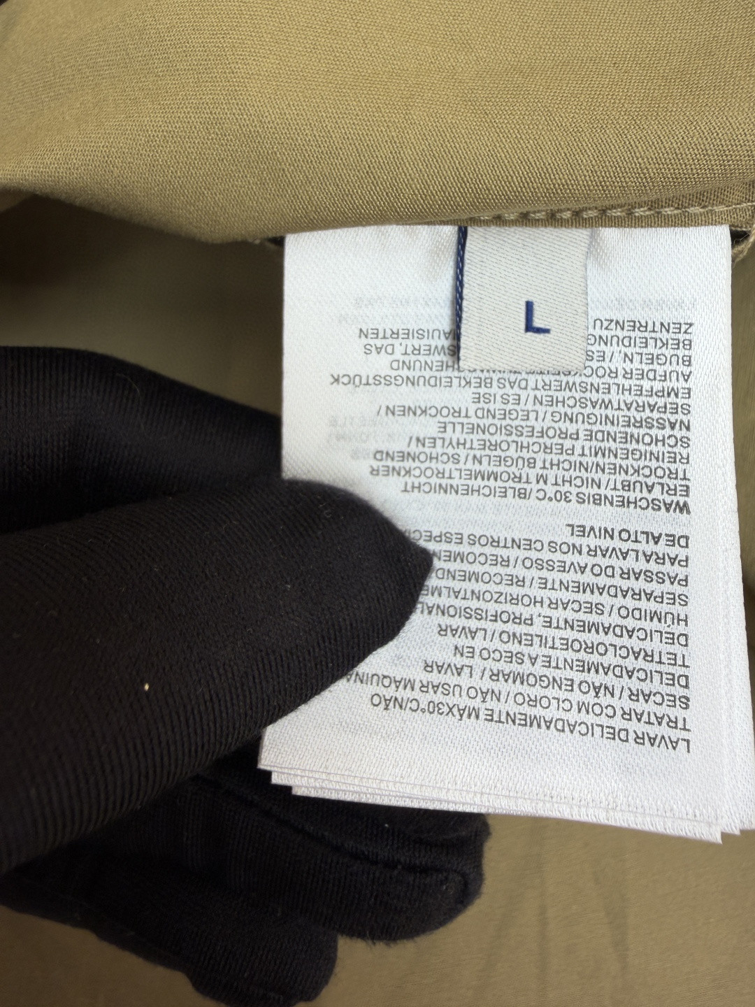 Moncler 蒙口 标识口袋工装衬衫 短袖 黑色 卡其色 A7 K20912F00008598QH81M