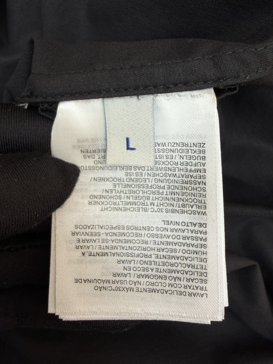 Moncler 蒙口 标识口袋工装衬衫 短袖 黑色 卡其色 A7 K20912F00008598QH81M