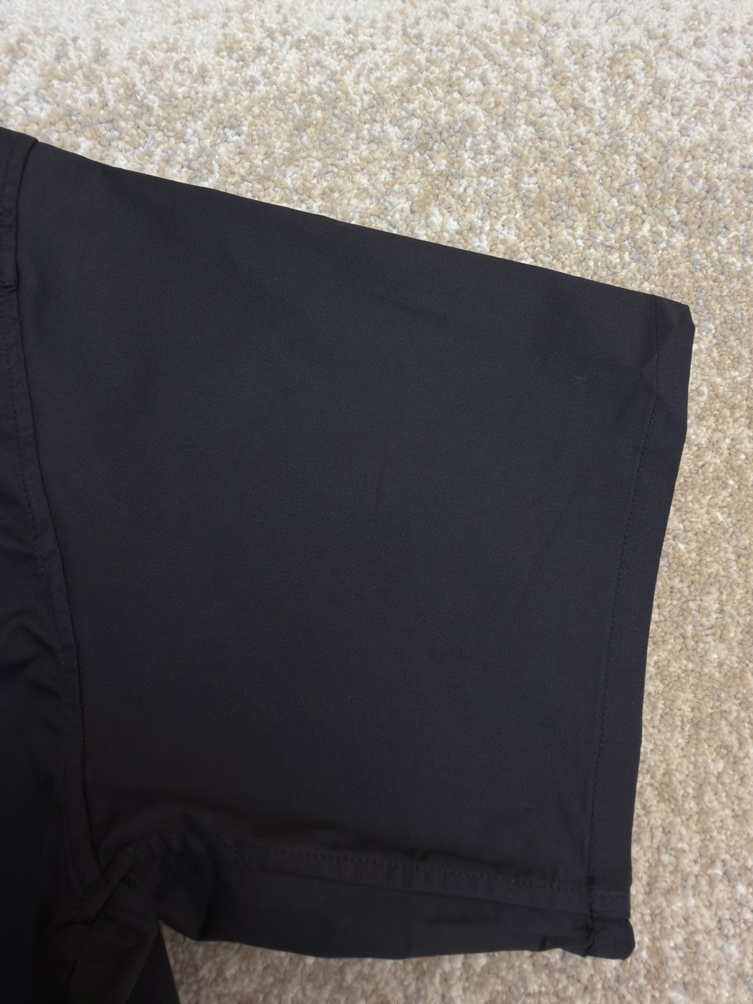 Moncler 蒙口 标识口袋工装衬衫 短袖 黑色 卡其色 A7 K20912F00008598QH81M