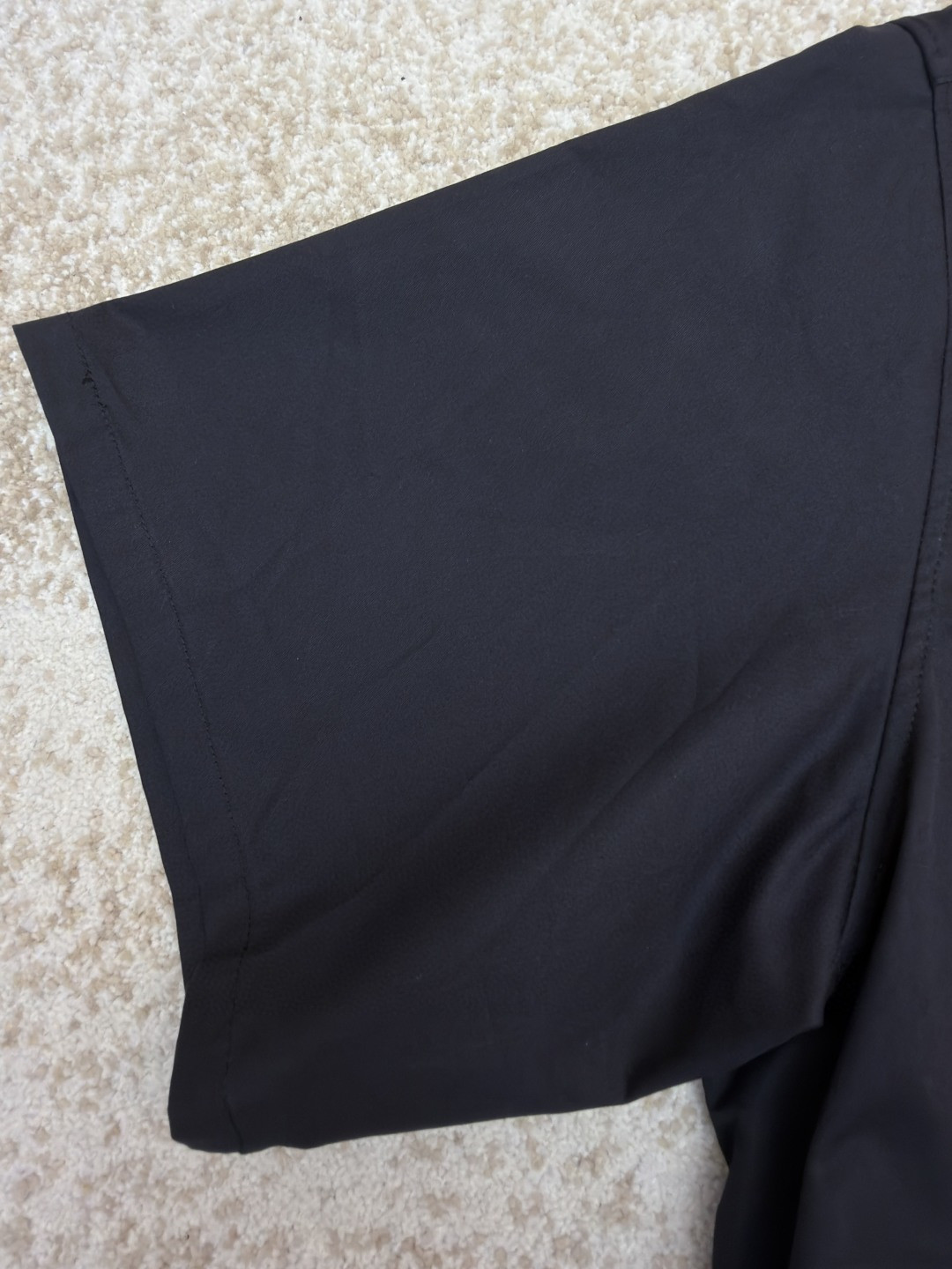 Moncler 蒙口 标识口袋工装衬衫 短袖 黑色 卡其色 A7 K20912F00008598QH81M