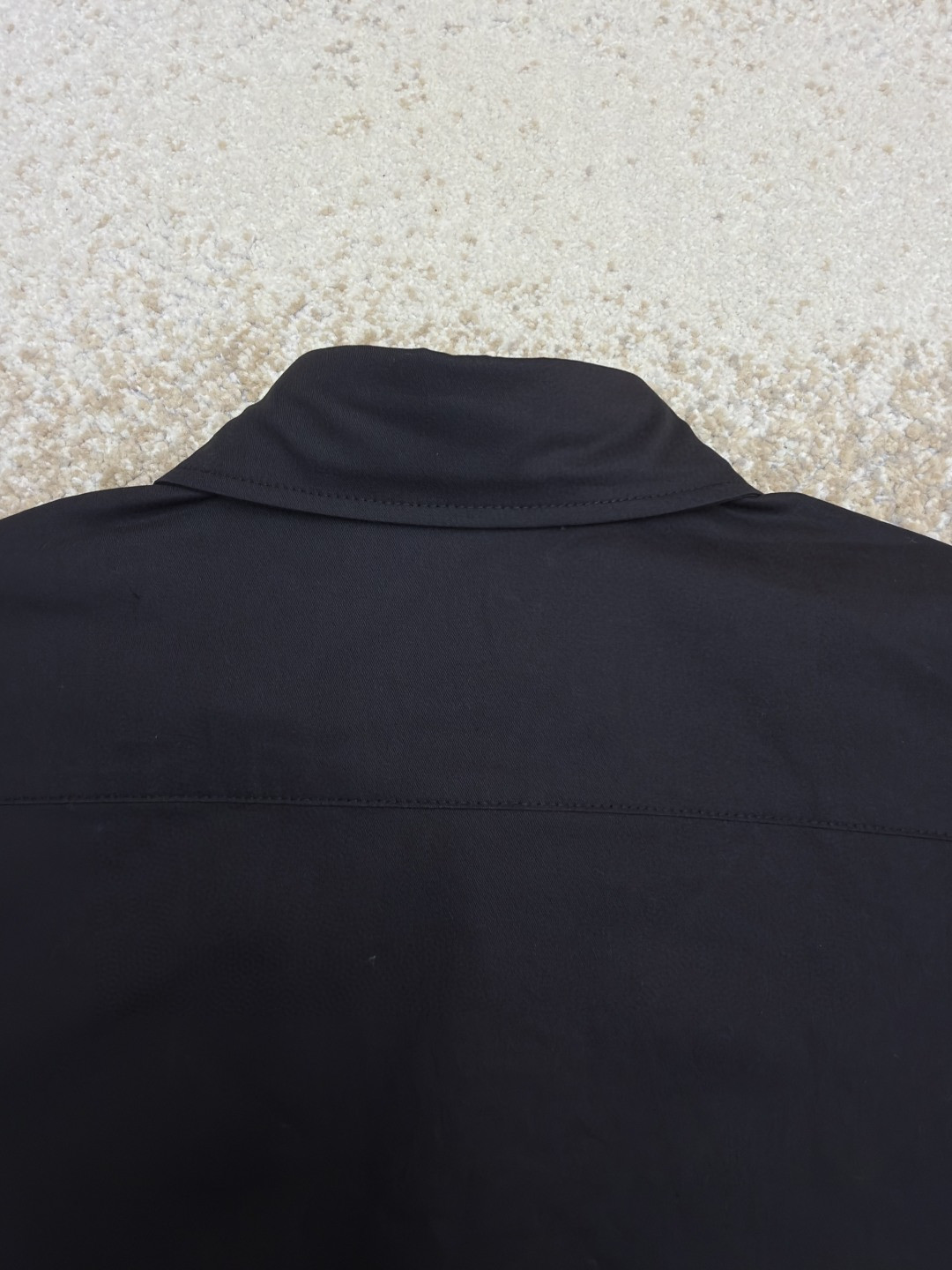 Moncler 蒙口 标识口袋工装衬衫 短袖 黑色 卡其色 A7 K20912F00008598QH81M