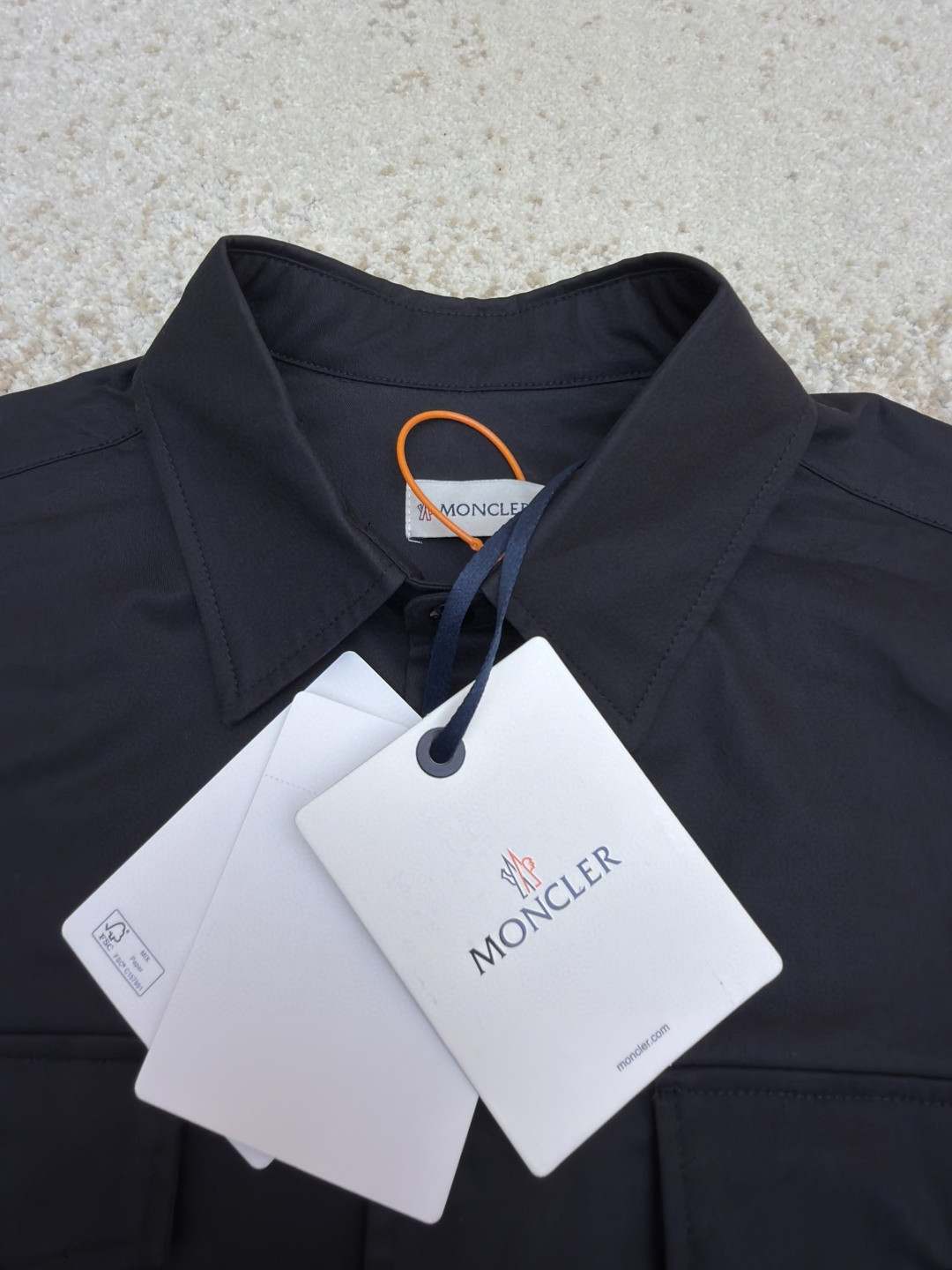 Moncler 蒙口 标识口袋工装衬衫 短袖 黑色 卡其色 A7 K20912F00008598QH81M