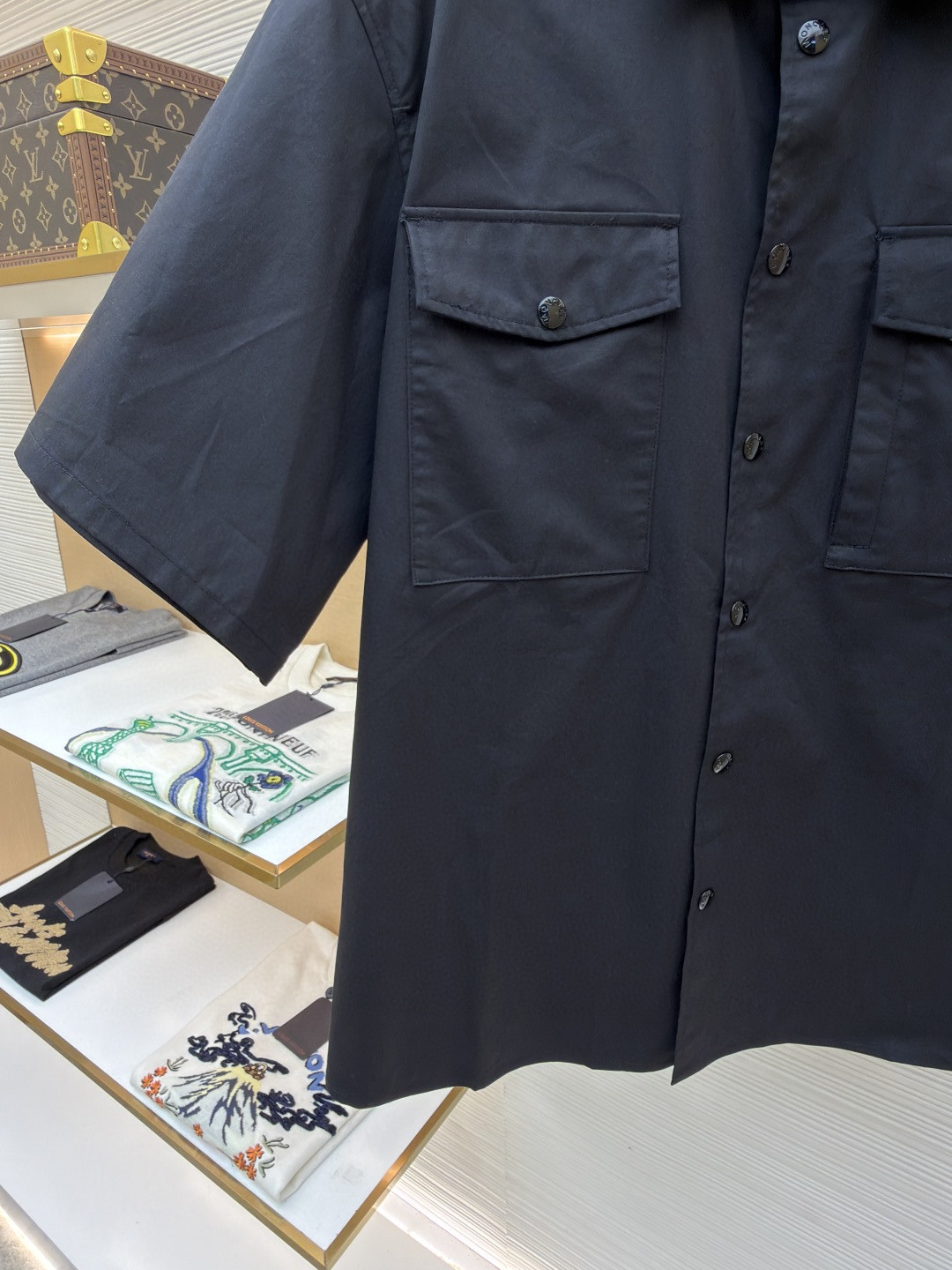 Moncler 蒙口 标识口袋工装衬衫 短袖 黑色 卡其色 A7 K20912F00008598QH81M