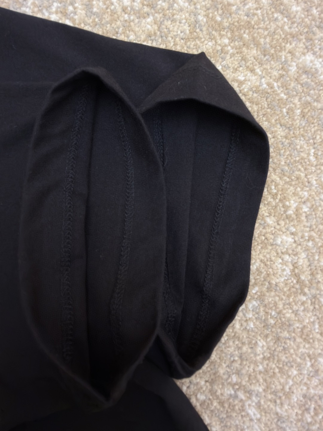 Moncler 蒙口 标识圆领短袖 T恤 夏季 灰色 黑色 A0 8C00026-829H8-3P1