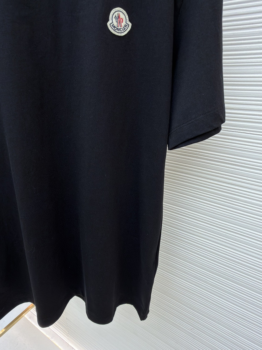 Moncler 蒙口 标识圆领短袖 T恤 夏季 灰色 黑色 A0 8C00026-829H8-3P1