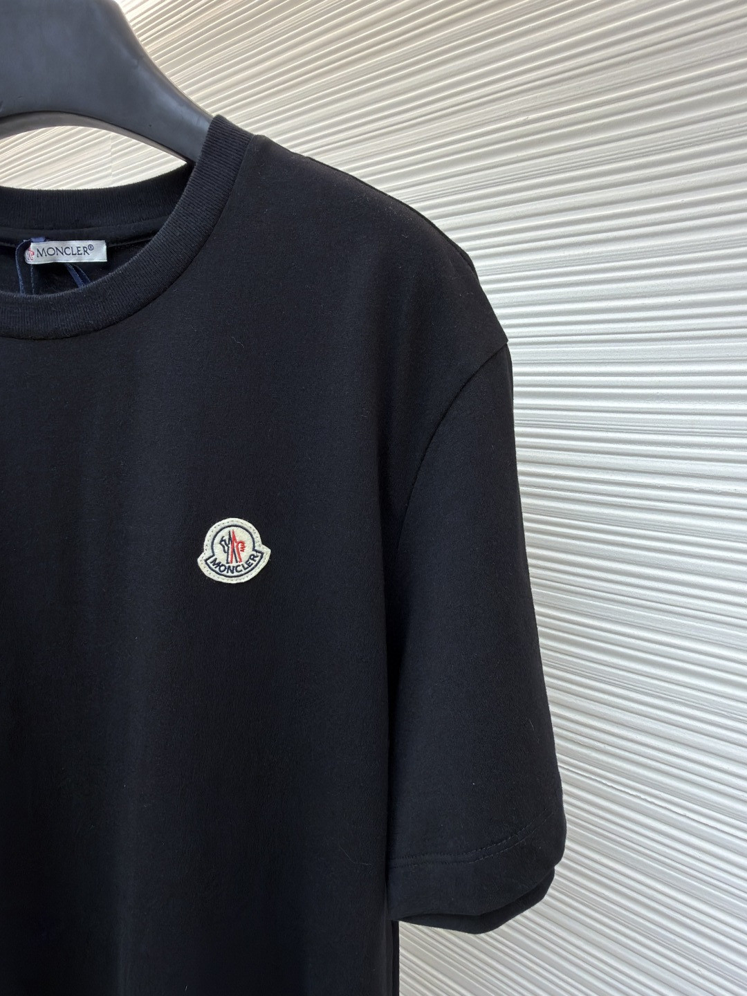 Moncler 蒙口 标识圆领短袖 T恤 夏季 灰色 黑色 A0 8C00026-829H8-3P1