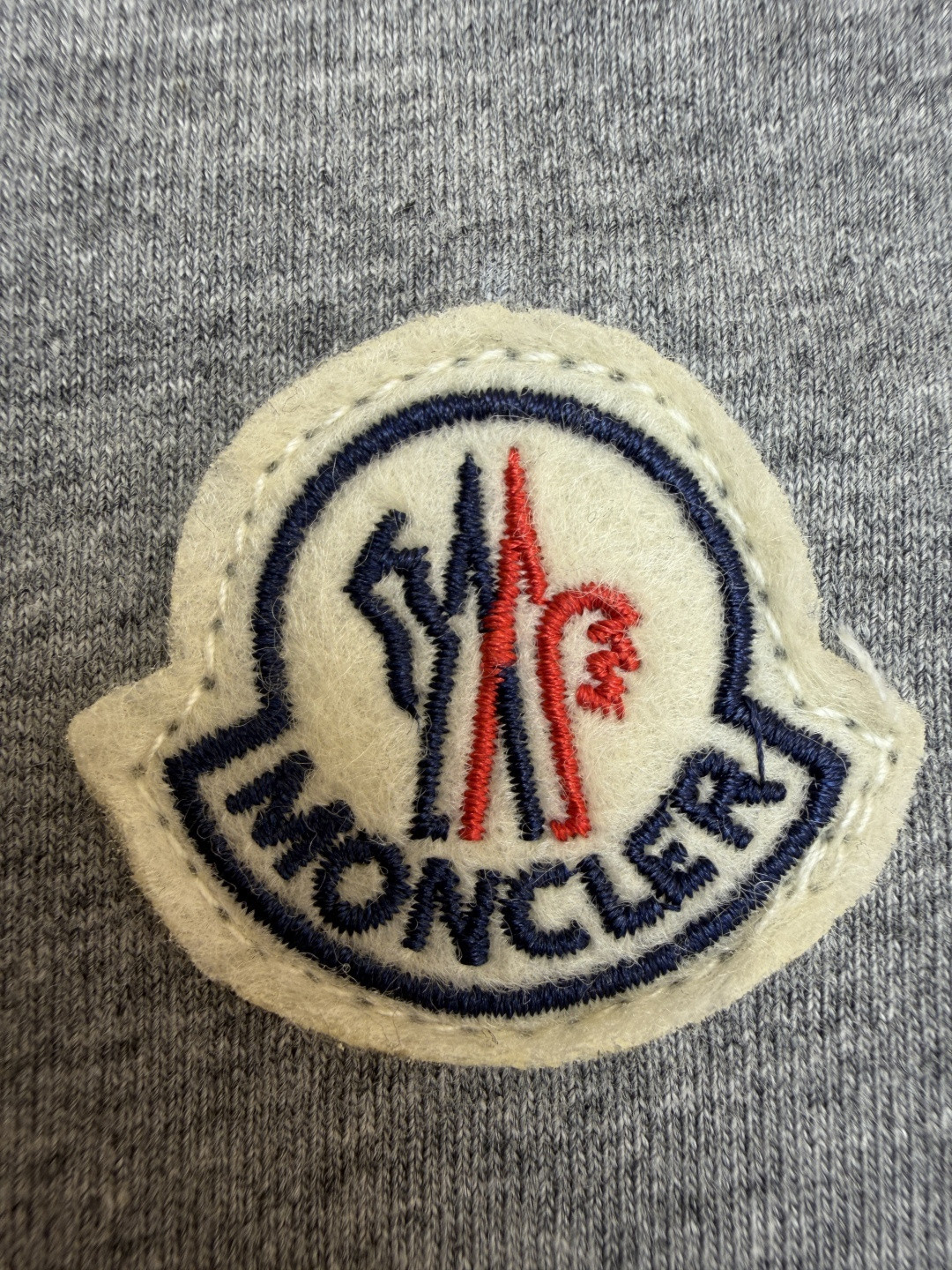Moncler 蒙口 标识圆领短袖 T恤 夏季 灰色 黑色 A0 8C00026-829H8-3P1