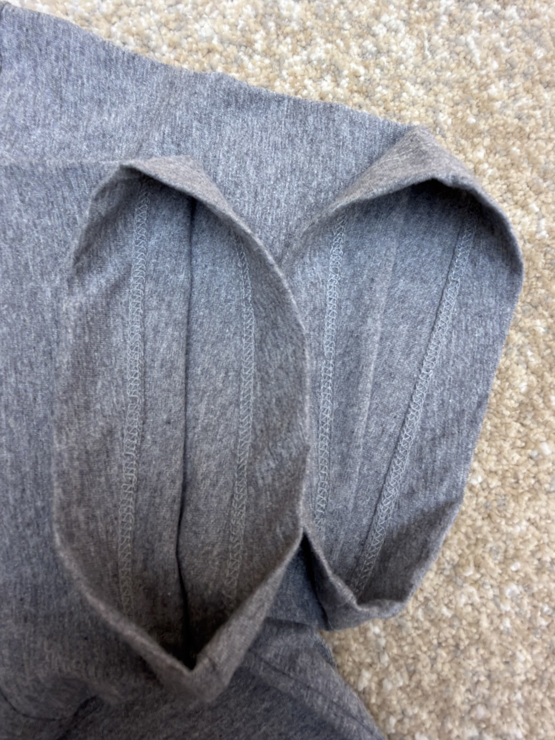 Moncler 蒙口 标识圆领短袖 T恤 夏季 灰色 黑色 A0 8C00026-829H8-3P1