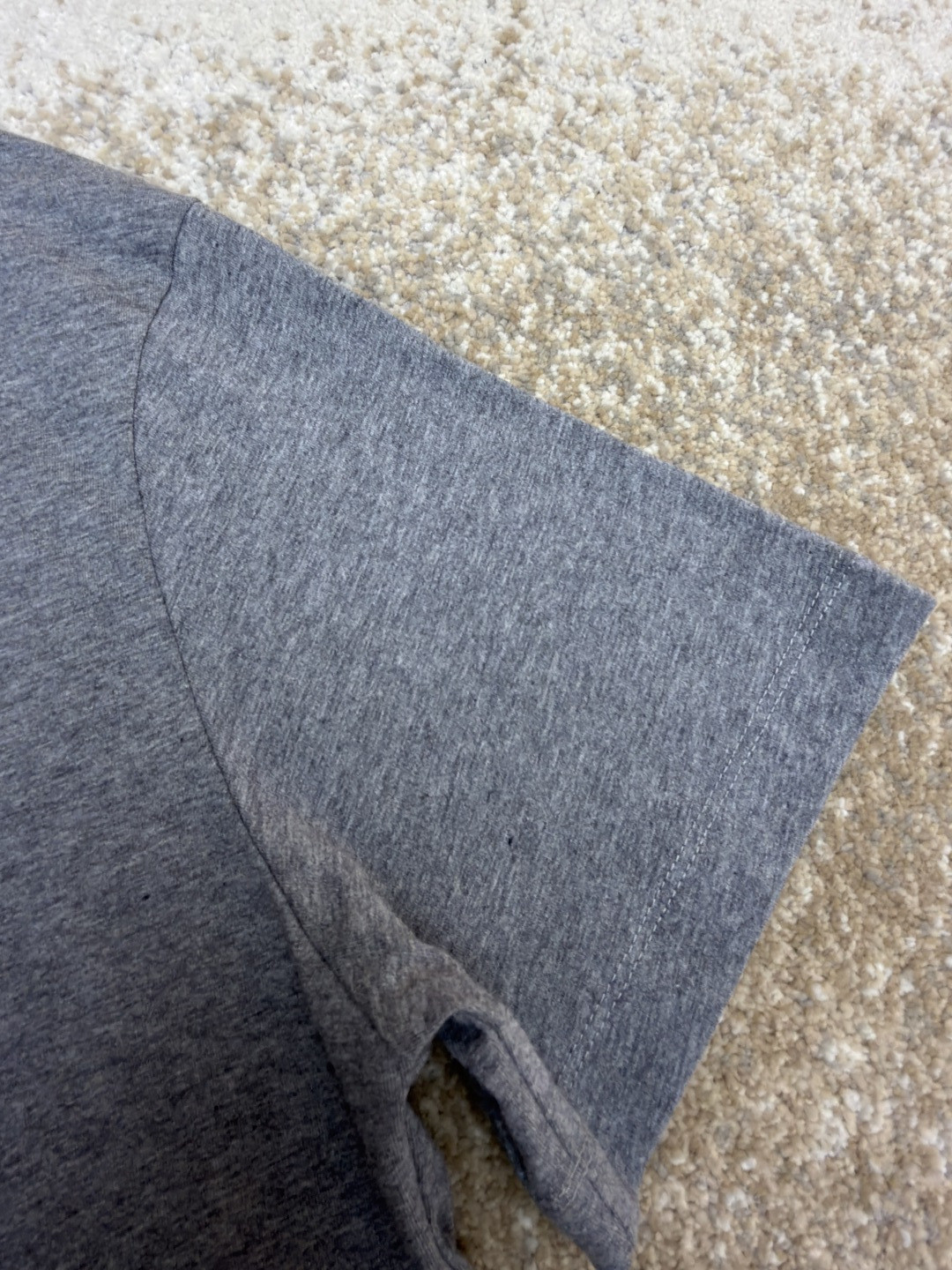 Moncler 蒙口 标识圆领短袖 T恤 夏季 灰色 黑色 A0 8C00026-829H8-3P1