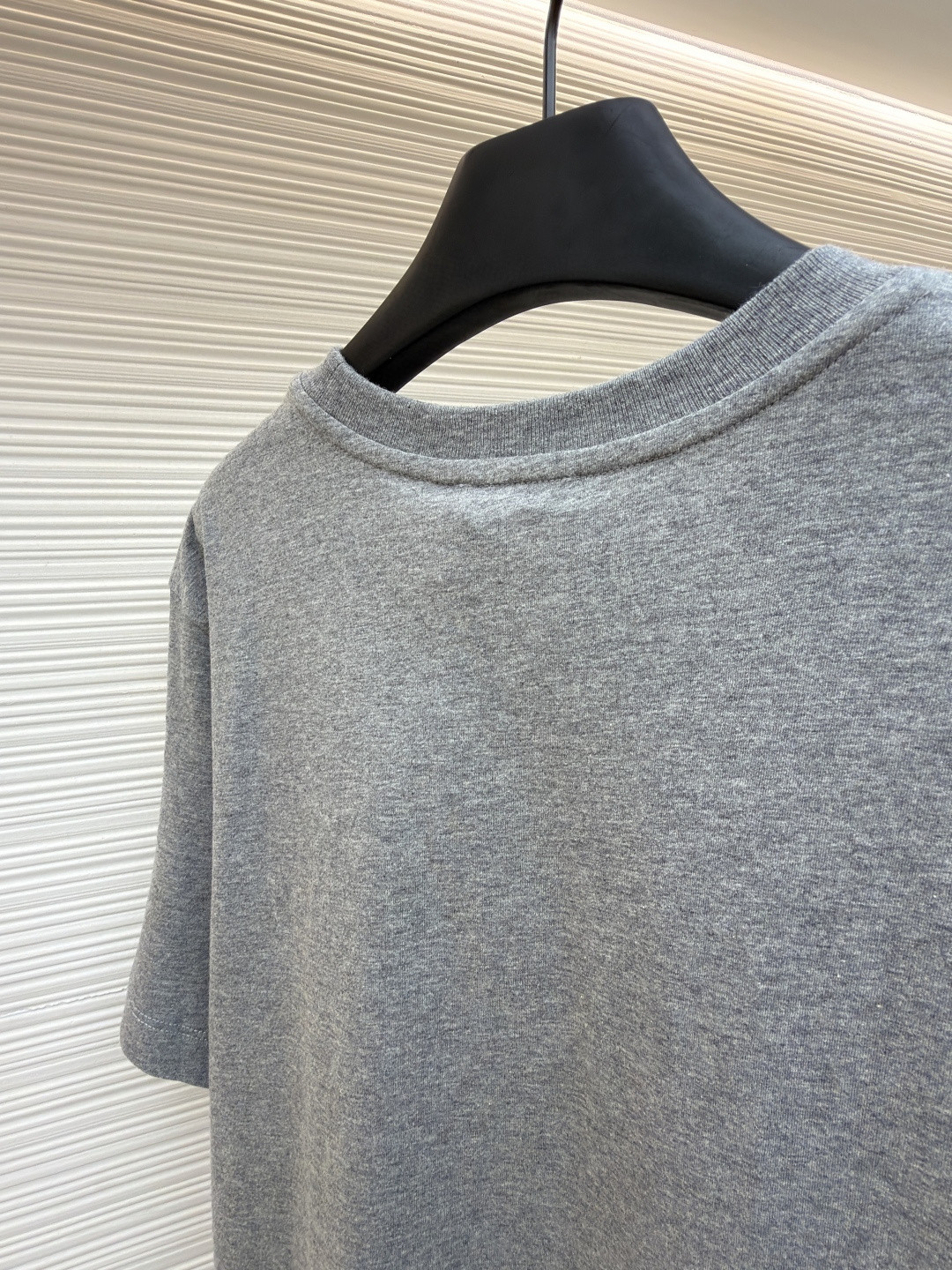 Moncler 蒙口 标识圆领短袖 T恤 夏季 灰色 黑色 A0 8C00026-829H8-3P1