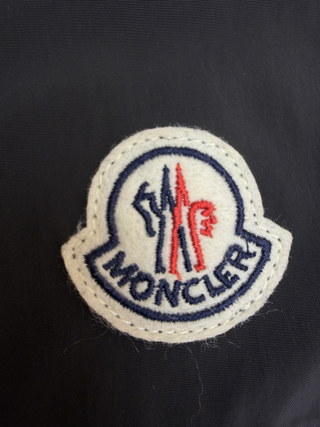 Moncler 蒙口 logo抽绳系带沙滩裤 短裤 休闲裤 裤子 蓝色 黑色 绿色 红色 A2 K10912C000075985M612