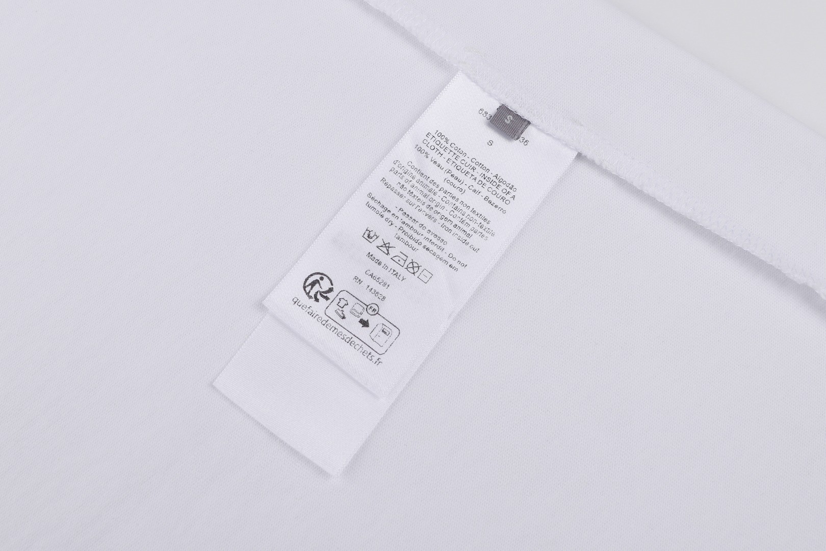 DIOR 迪奥 皮革标志圆领短袖 T恤 夏季 白色 灰色 A0 683J696G3036-C001