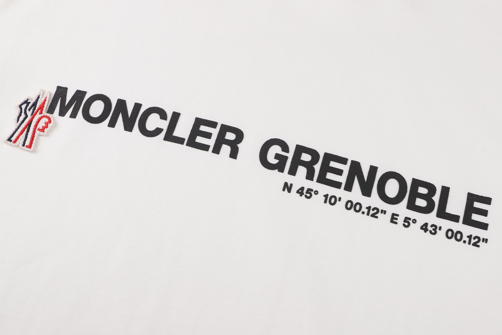 Moncler 蒙口 徽标织带标识圆领短袖 T恤 夏季 白色 黑色 A0 L10978C0001789AW1041