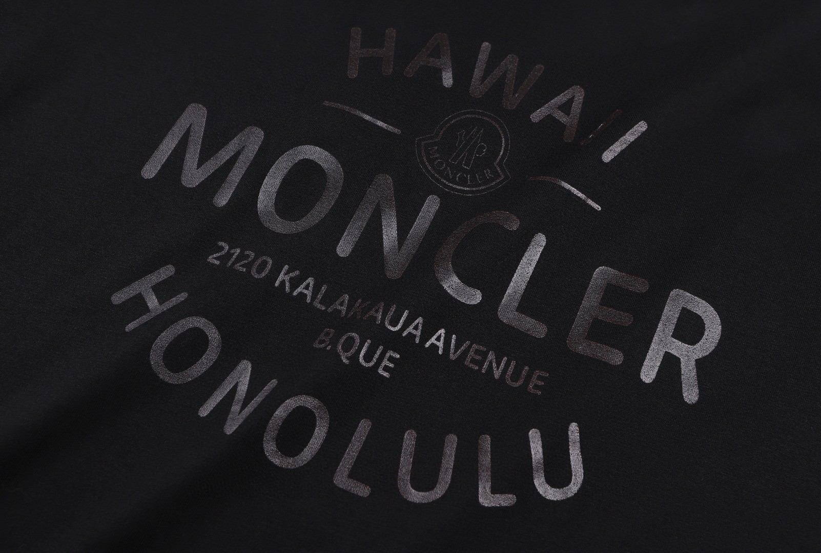 Moncler 蒙口 字母徽章印花圆领短袖 T恤 夏季 白色 黑色 A0 J10918C0004089AJS999
