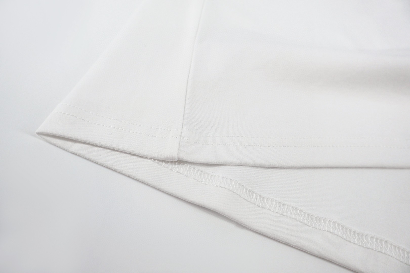 DIOR 迪奥 刺绣logo平纹圆领短袖 T恤 夏季 白色 黑色 A0