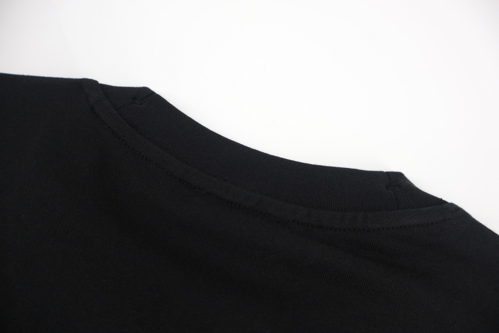 Burberry 巴宝莉 沙滩躺椅格纹元素圆领Tee 短袖 T恤 白色 黑色 A0 81234831