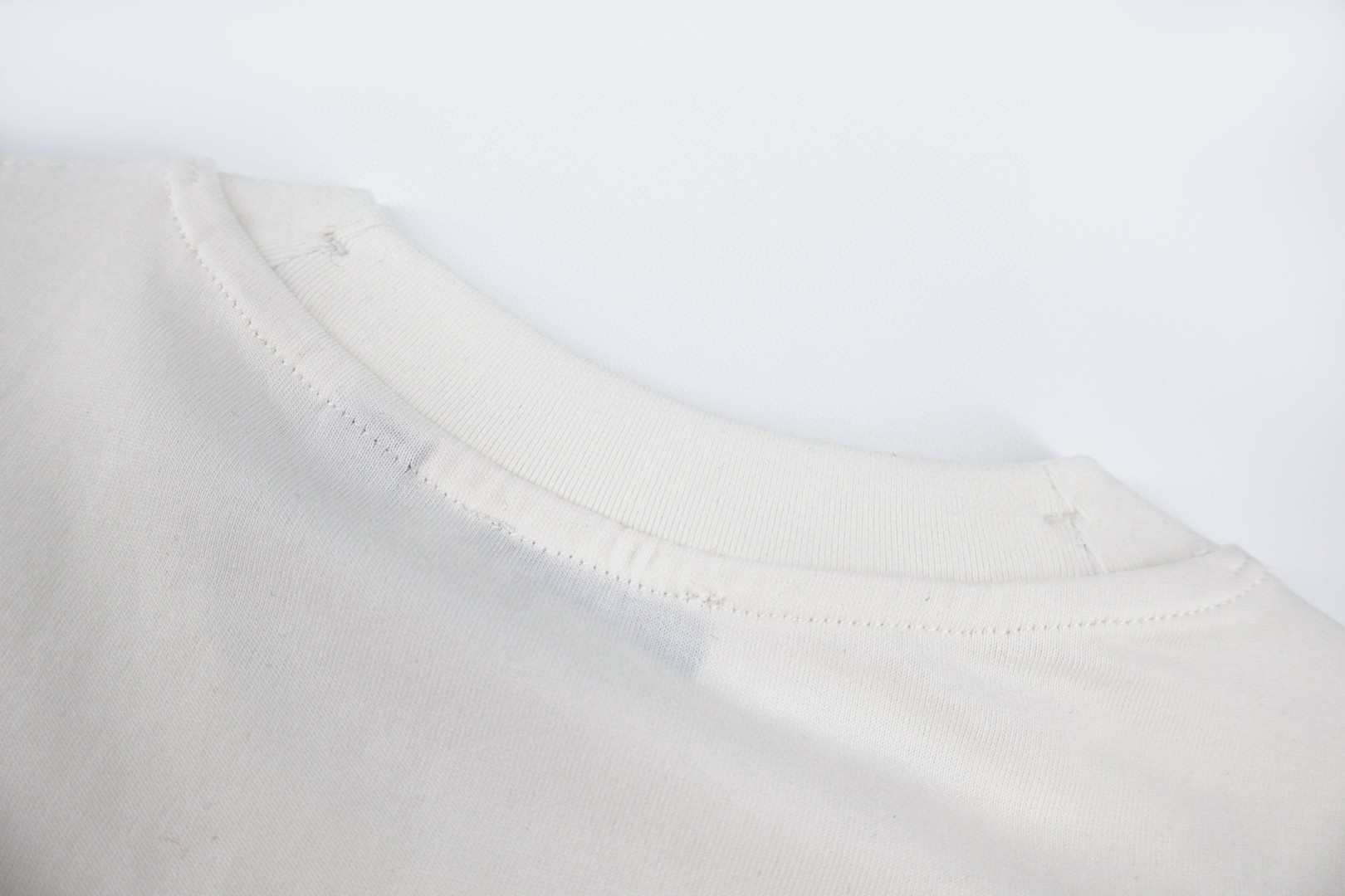 Burberry 巴宝莉 沙滩躺椅格纹元素圆领Tee 短袖 T恤 白色 黑色 A0 81234831