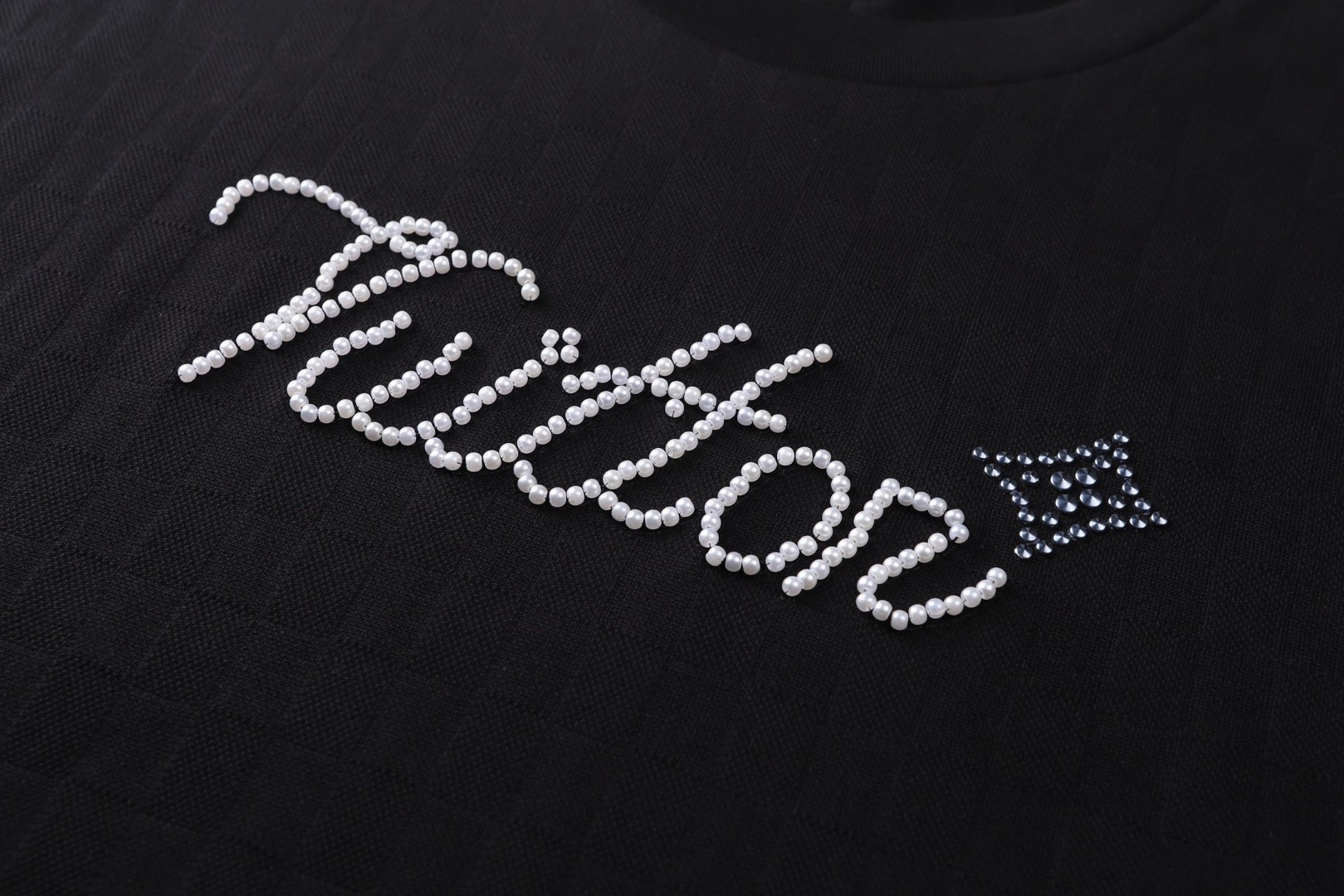 LOUIS VUITTON 路易威登 LV 串珠棋盘格提花圆领短袖 T恤 黑色 A2 1AIMLY