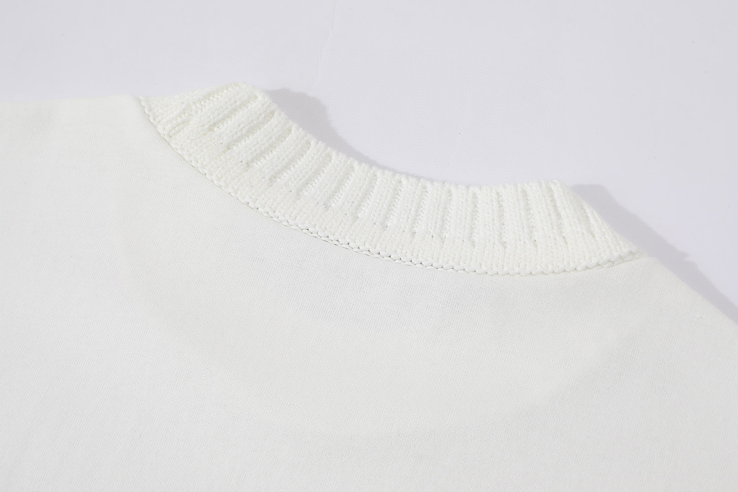 LOUIS VUITTON 路易威登 LV 红色字母刺绣圆领短袖 T恤 夏季  男女同款 白色 A0 1A9GMM