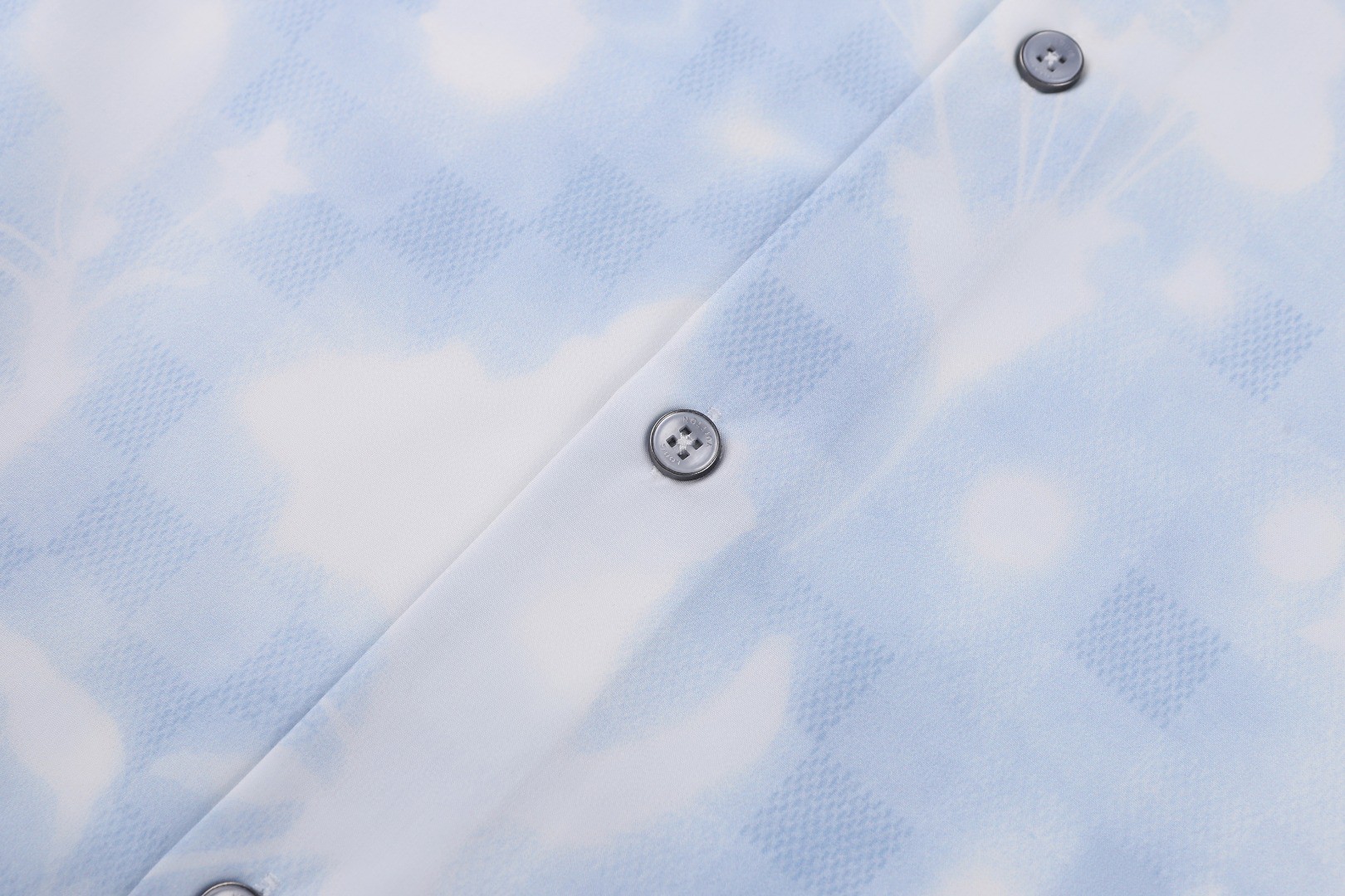 LOUIS VUITTON 路易威登 云朵叠印标识印花衬衫 短袖 外套 蓝色 B0 1AJRI1