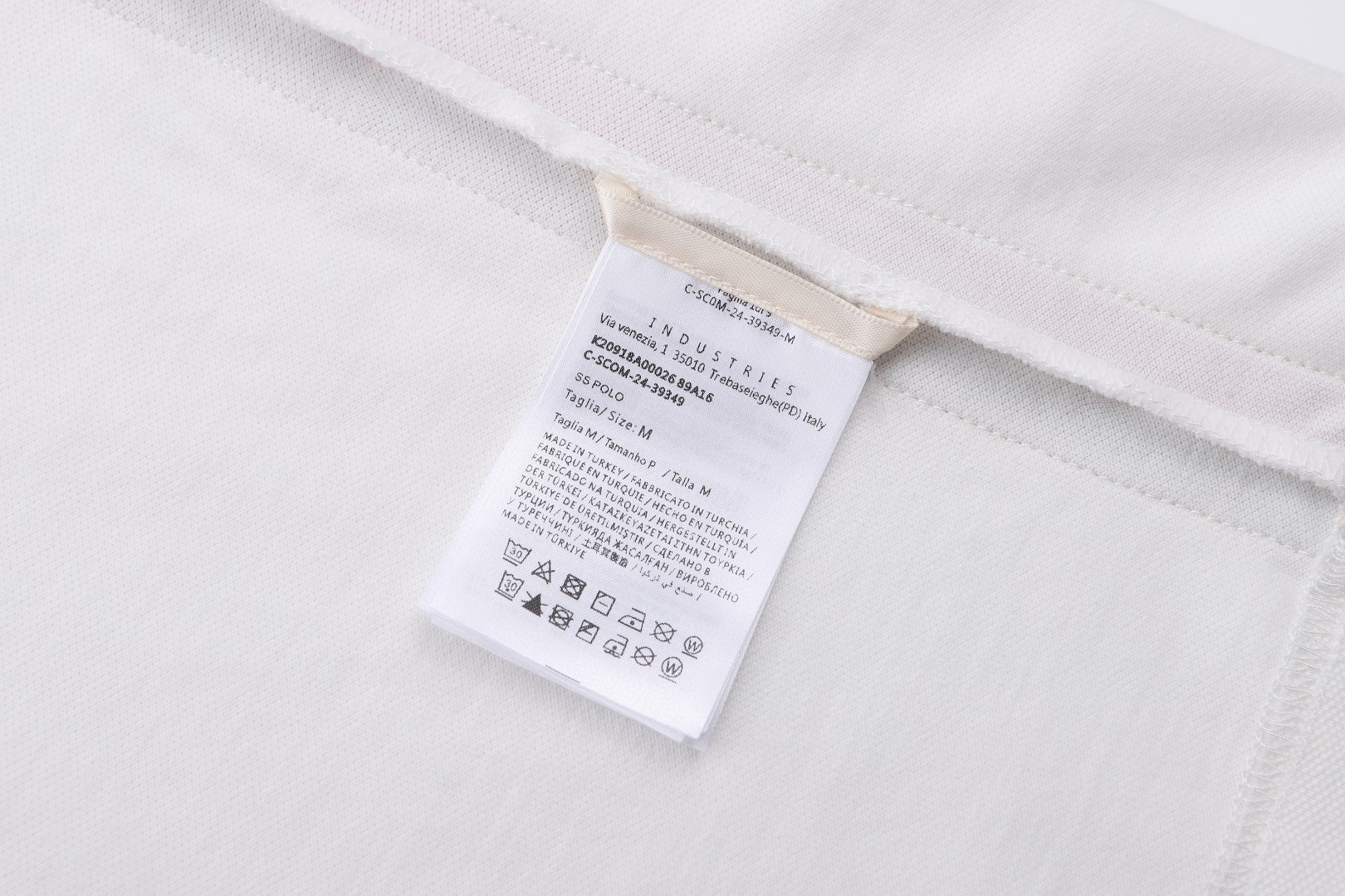 Moncler 蒙口 侧面边饰徽标纽扣Polo衫 短袖 T恤 夏季 白色 A2 K10918A0002689A16034