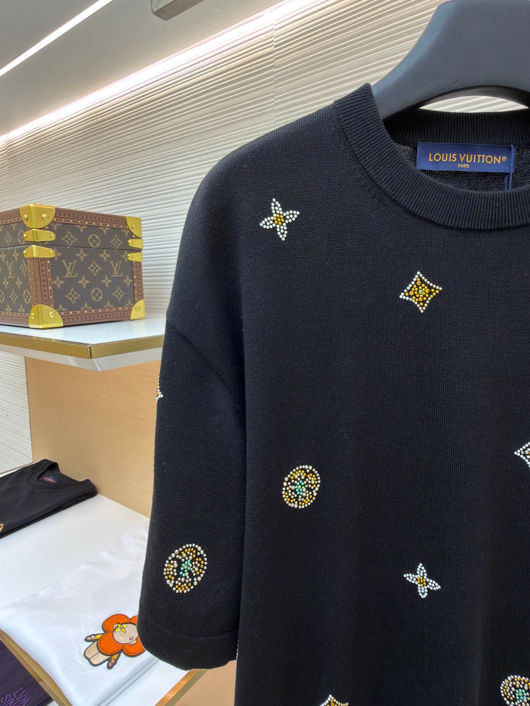 LOUIS VUITTON 路易威登 LV 烫钻提花标识针织短袖 夏季 T恤 黑色 B0 1AJR10