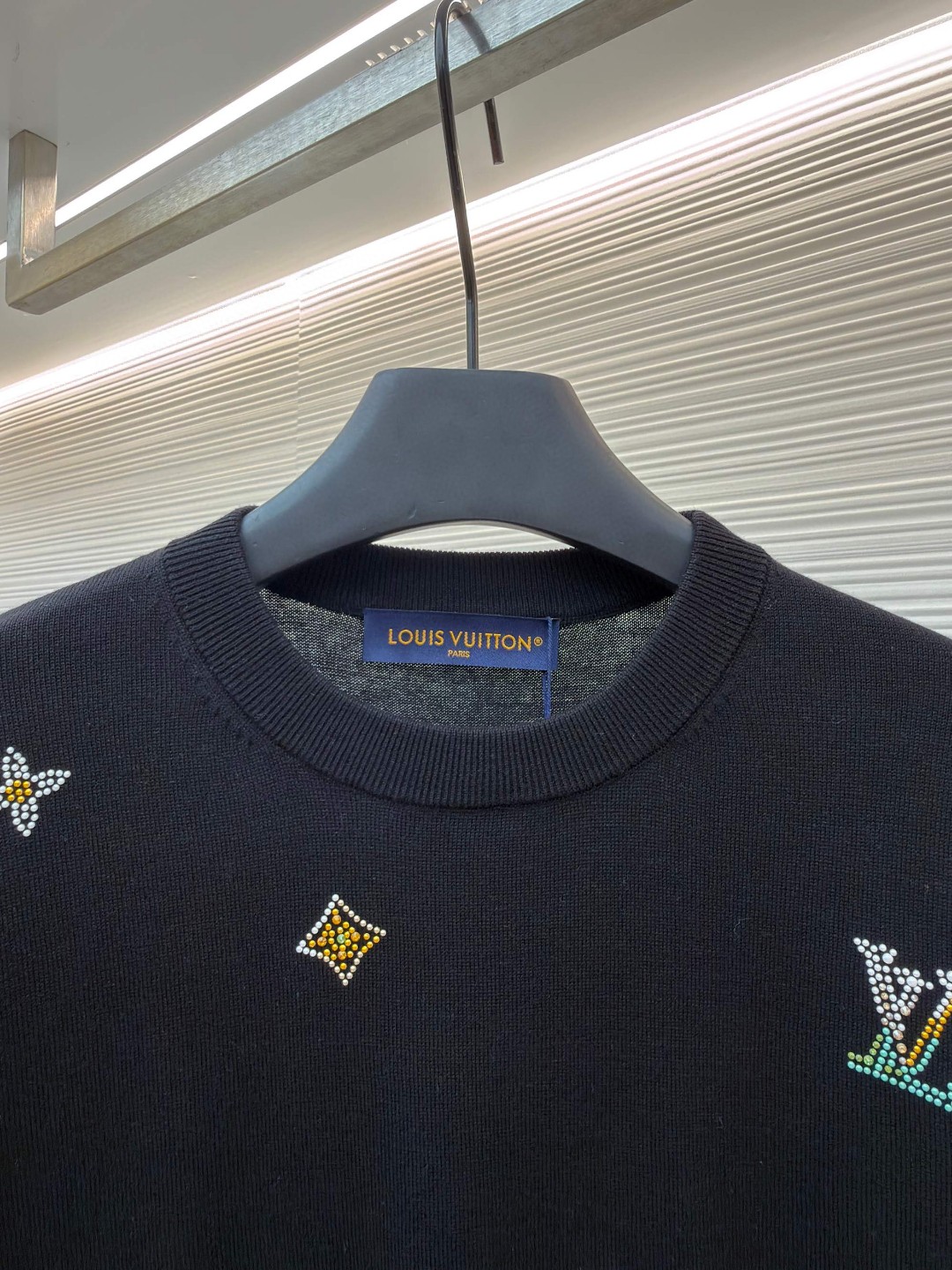 LOUIS VUITTON 路易威登 LV 烫钻提花标识针织短袖 夏季 T恤 黑色 B0 1AJR10