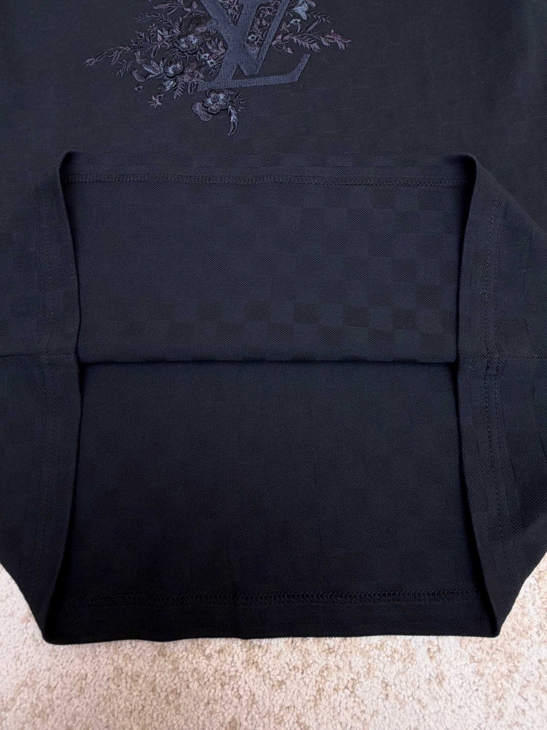 LOUIS VUITTON 路易威登 LV 黑花束暗格圆领针织短袖 夏季 T恤 黑色 A5 1AJRHM