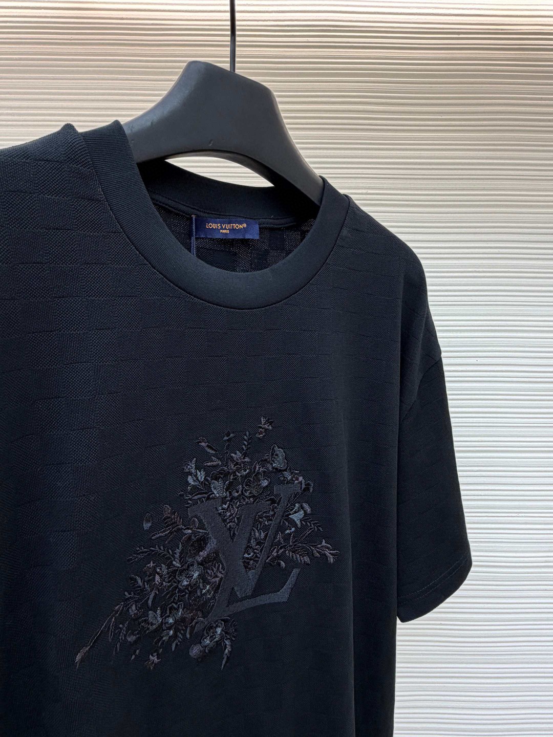 LOUIS VUITTON 路易威登 LV 黑花束暗格圆领针织短袖 夏季 T恤 黑色 A5 1AJRHM