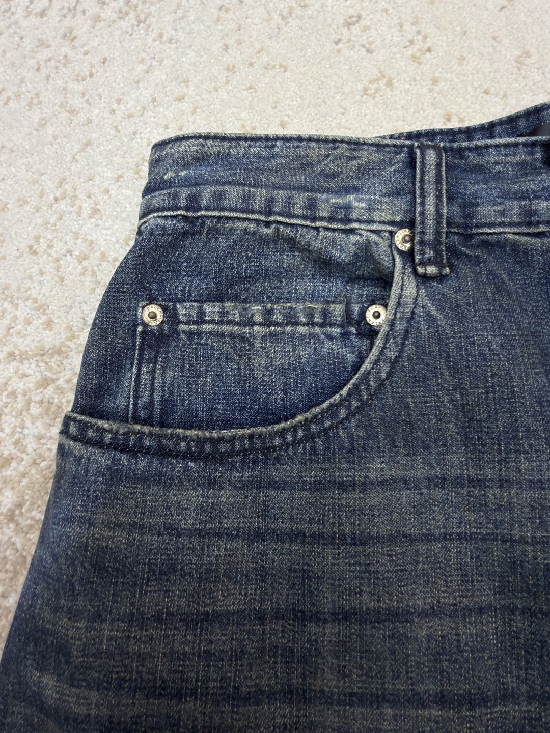 Balenciaga 巴黎世家 标识贴饰做旧牛仔裤 长裤 裤子 蓝色 C0 857216TTW661505