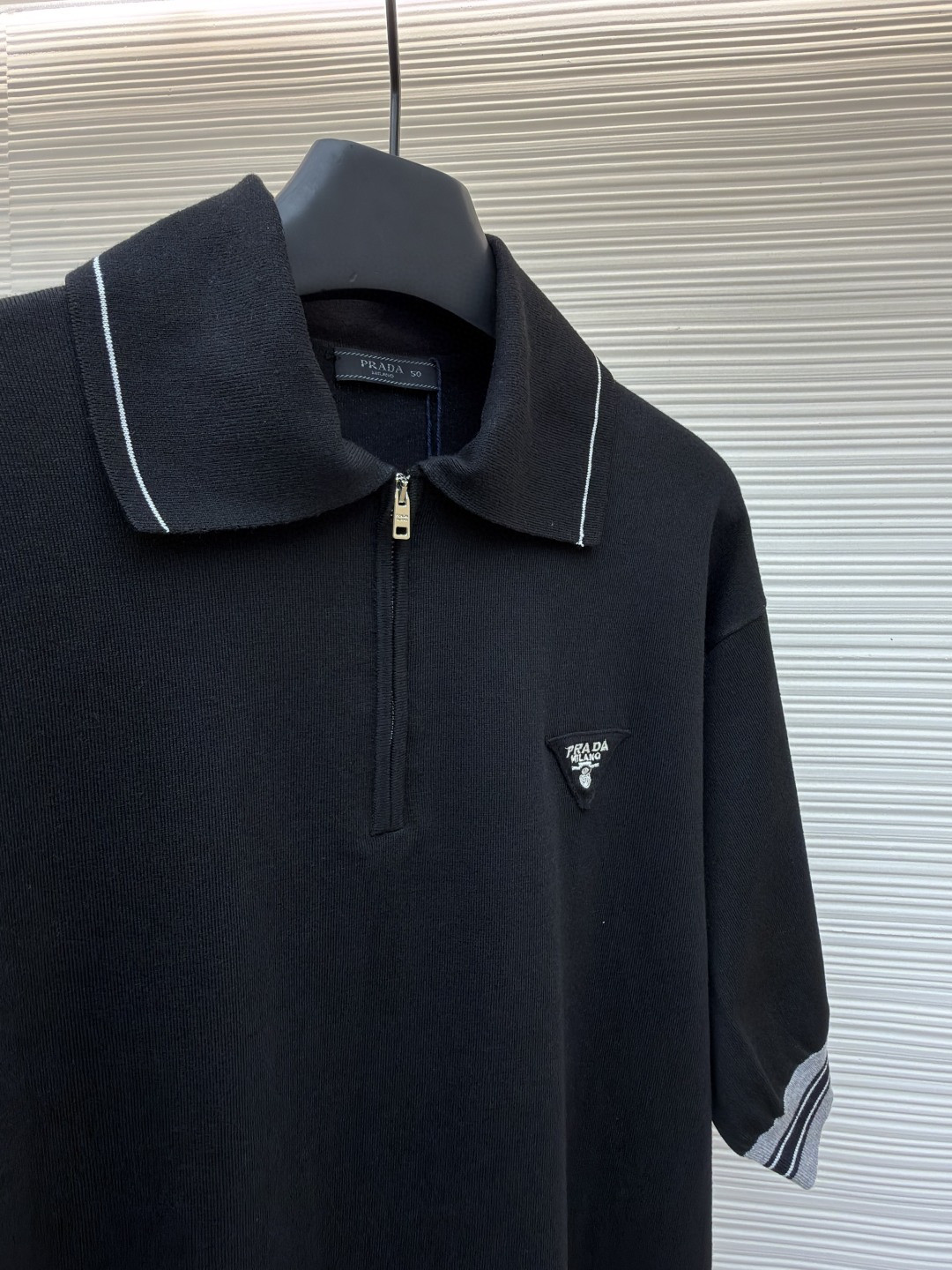 PRADA 普拉达 三角徽标半拉链针织Polo衫 短袖 T恤 蓝黑色 A25 UMB488-12D8-F0002-S-231
