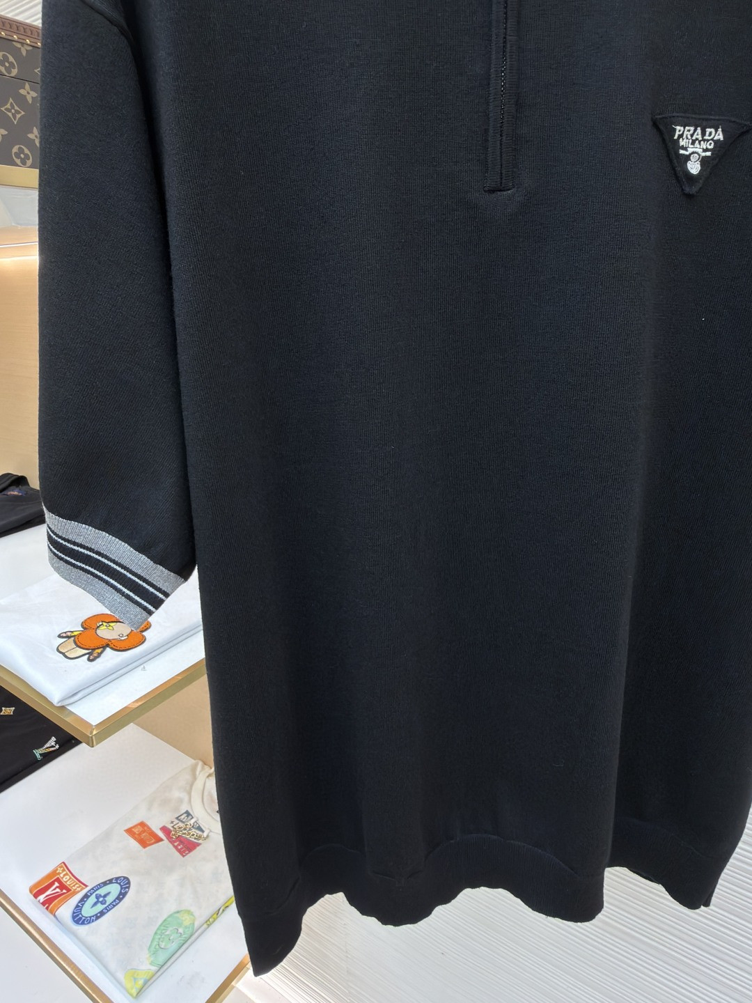 PRADA 普拉达 三角徽标半拉链针织Polo衫 短袖 T恤 蓝黑色 A25 UMB488-12D8-F0002-S-231