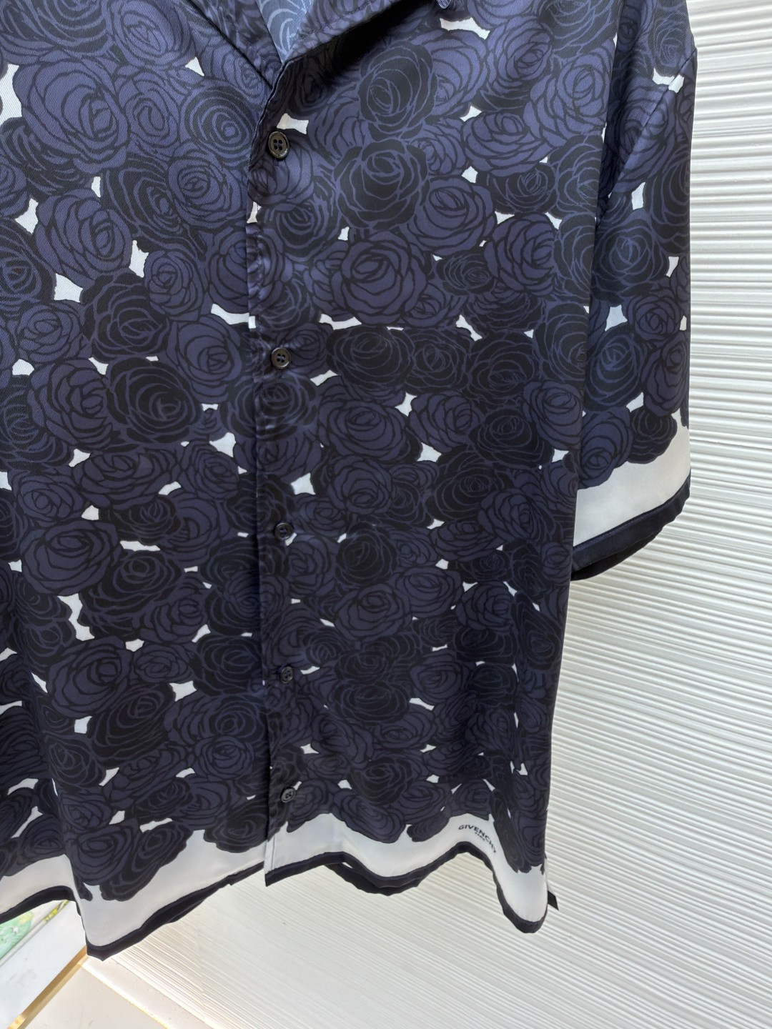 Givenchy 纪梵希 暗夜玫瑰印花短袖衬衫 蓝色 B0 BM616J16DN-499